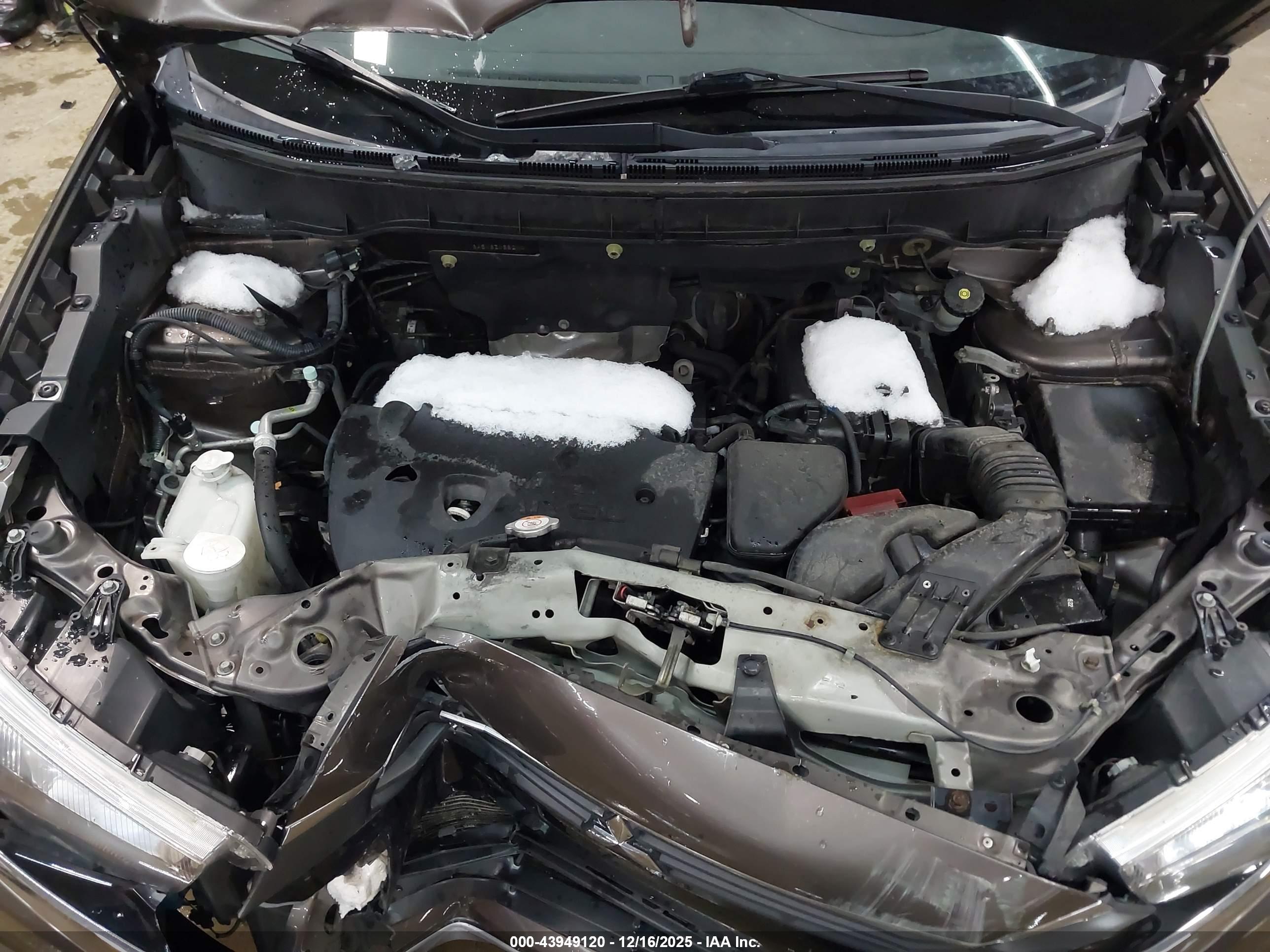 MITSUBISHI OUTLANDER image 10