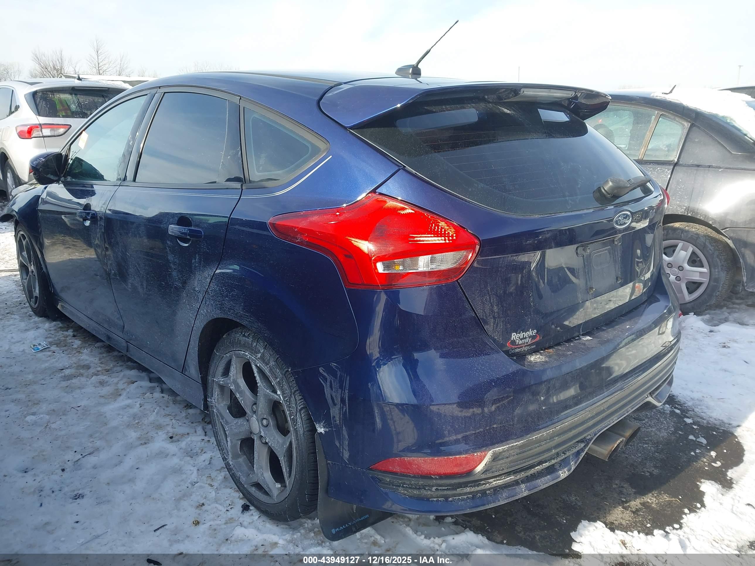 FORD FOCUS image 3