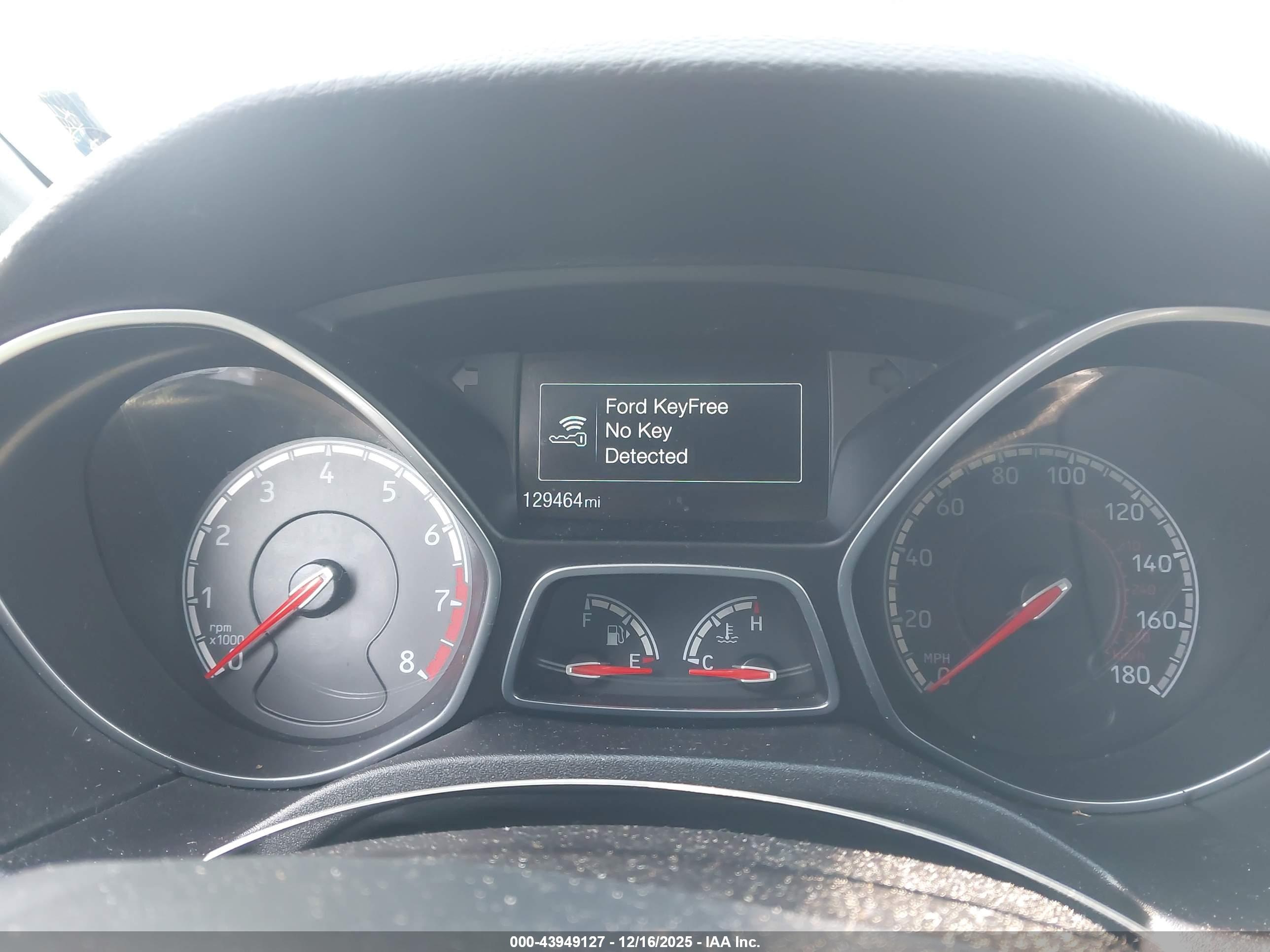 FORD FOCUS image 7