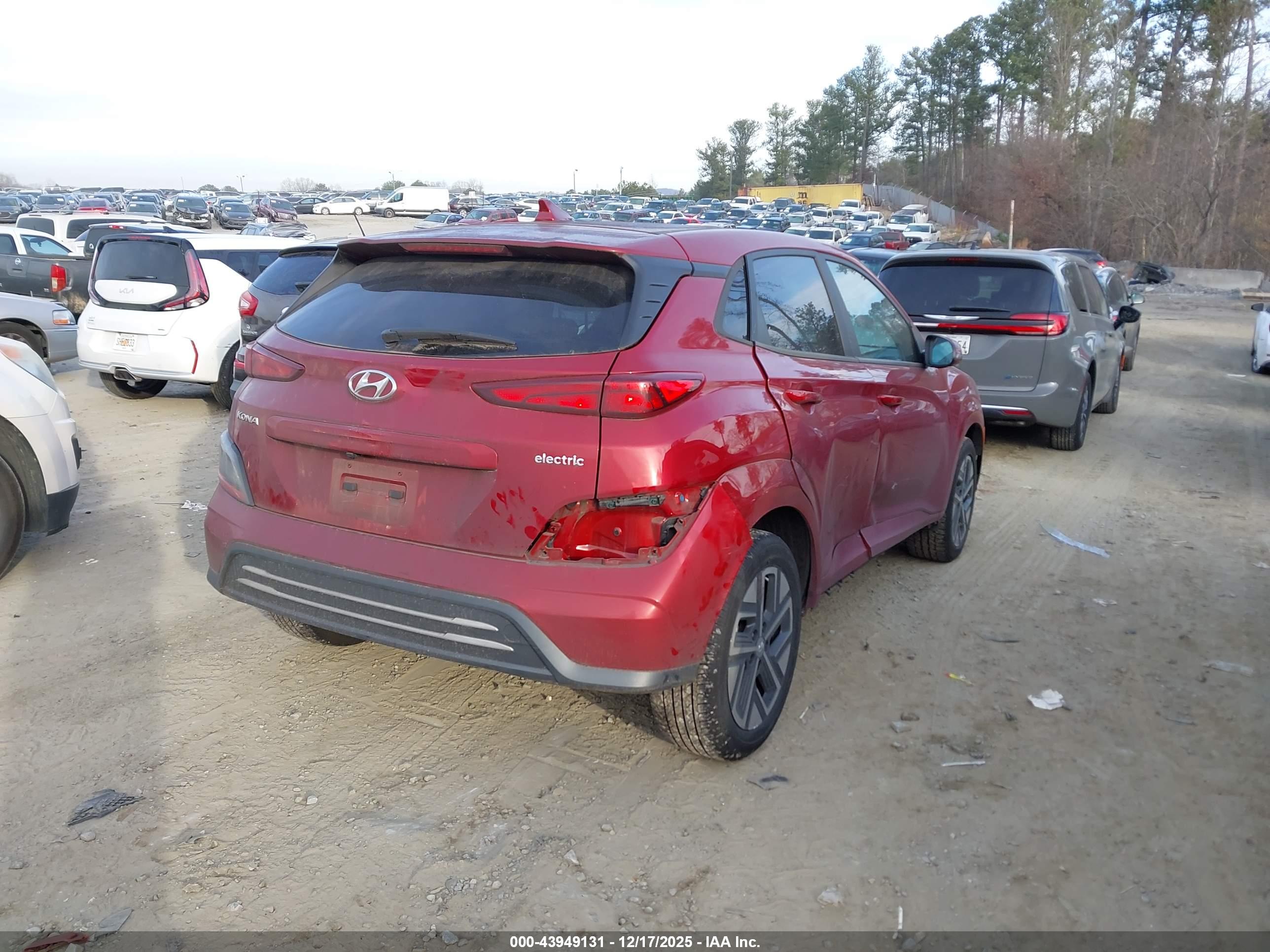 HYUNDAI KONA image 4