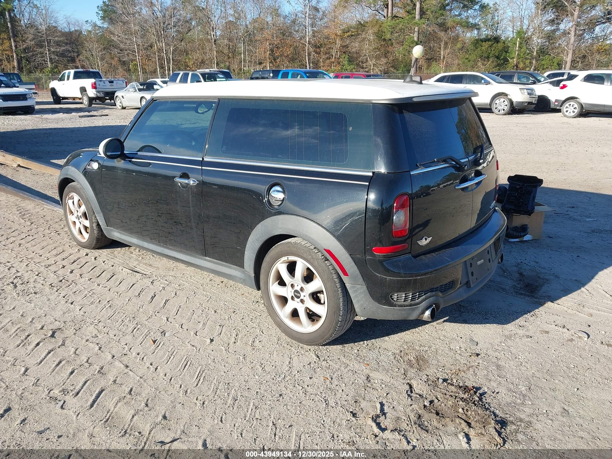 MINI COOPER image 3