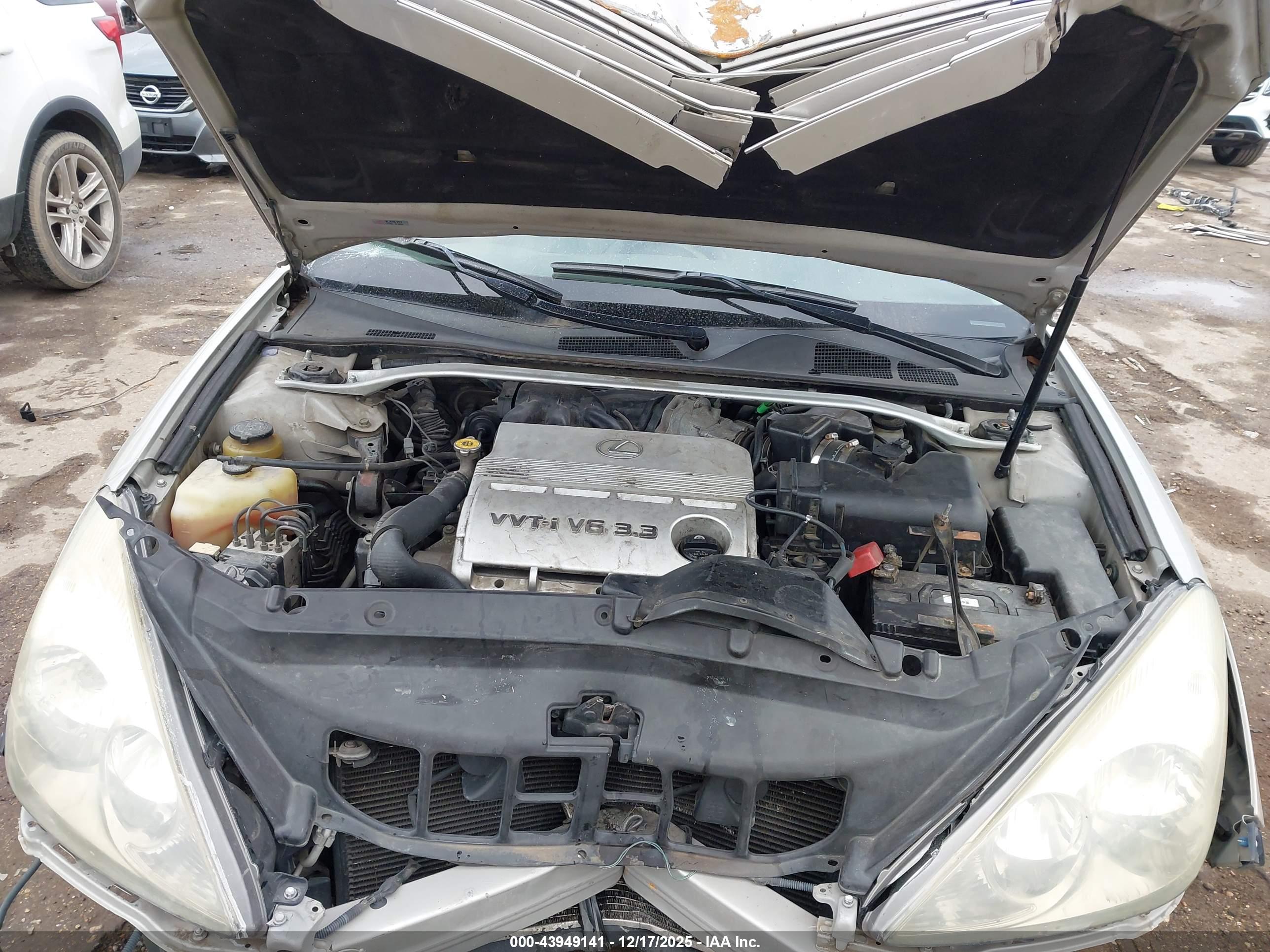 LEXUS ES image 10