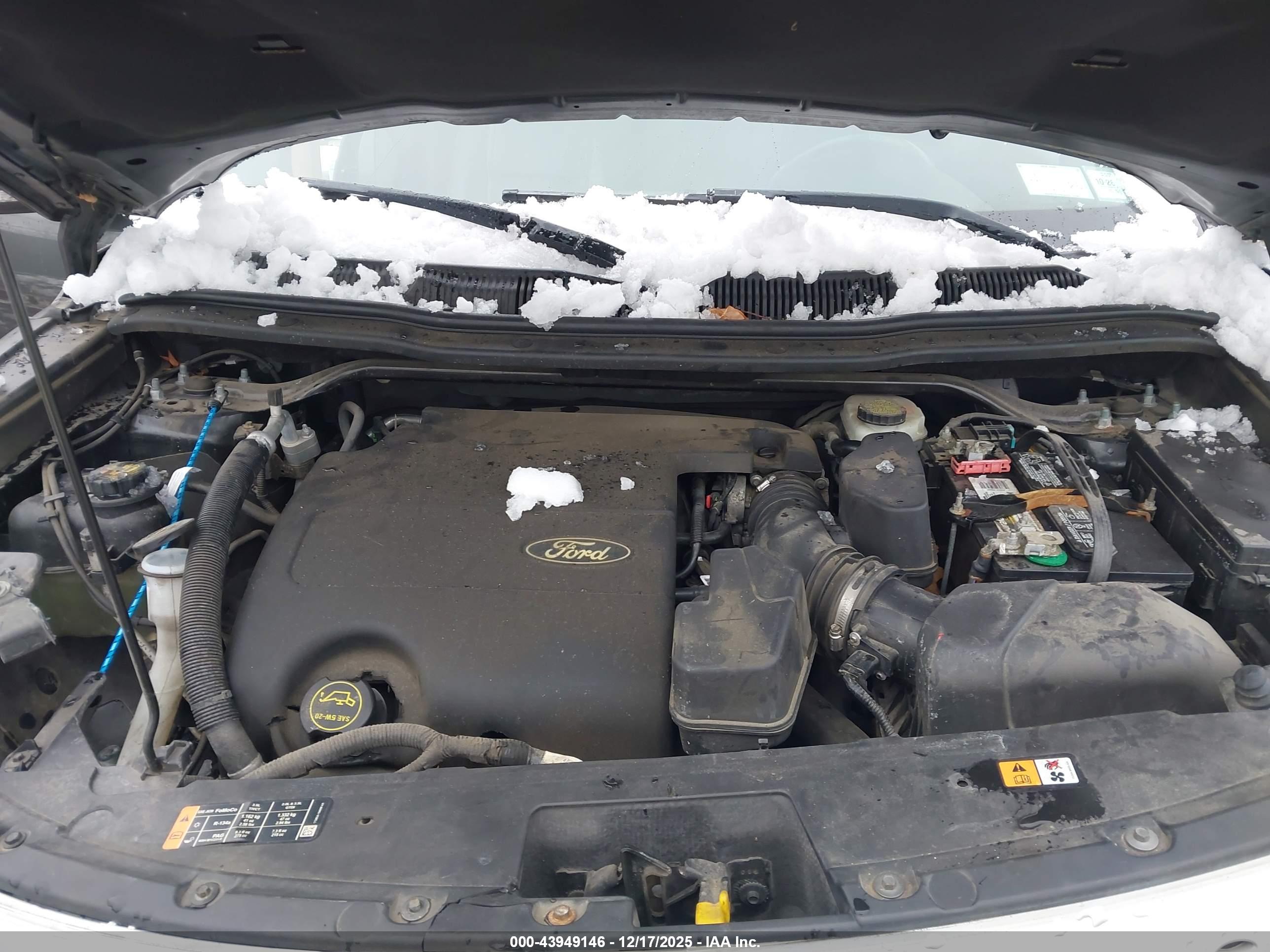 FORD EXPLORER image 10