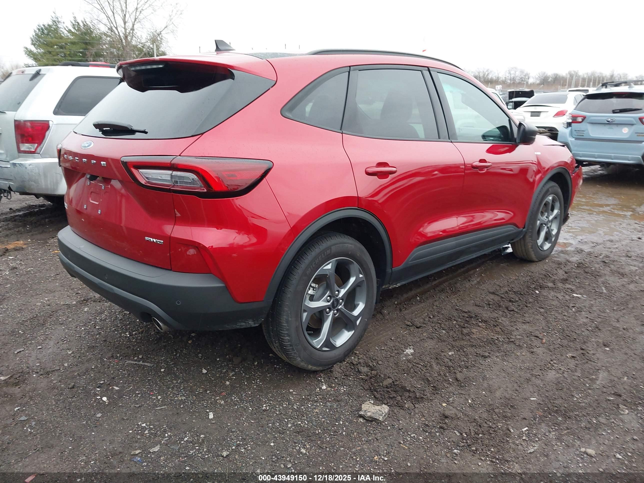 FORD ESCAPE image 4