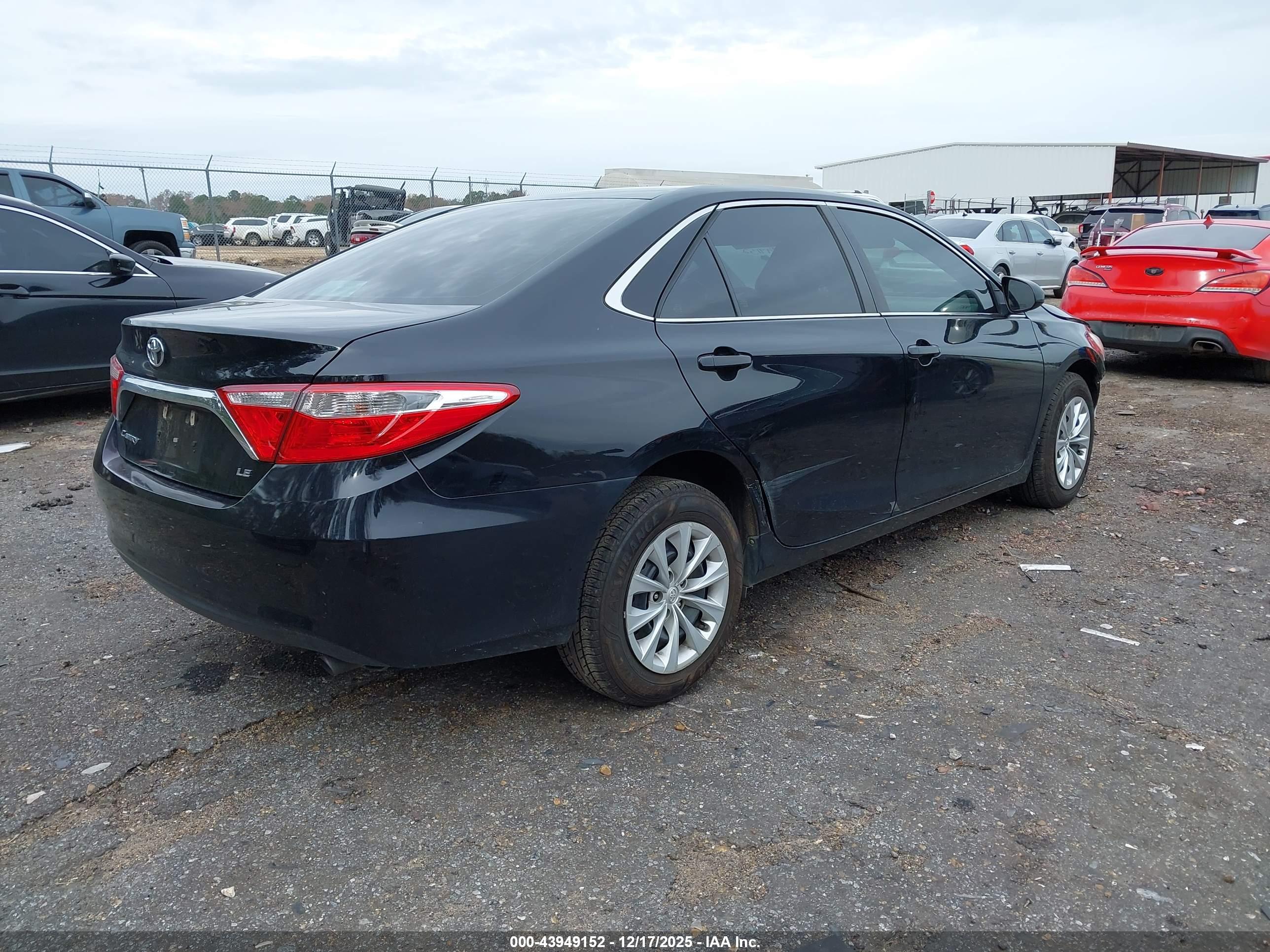 TOYOTA CAMRY image 4