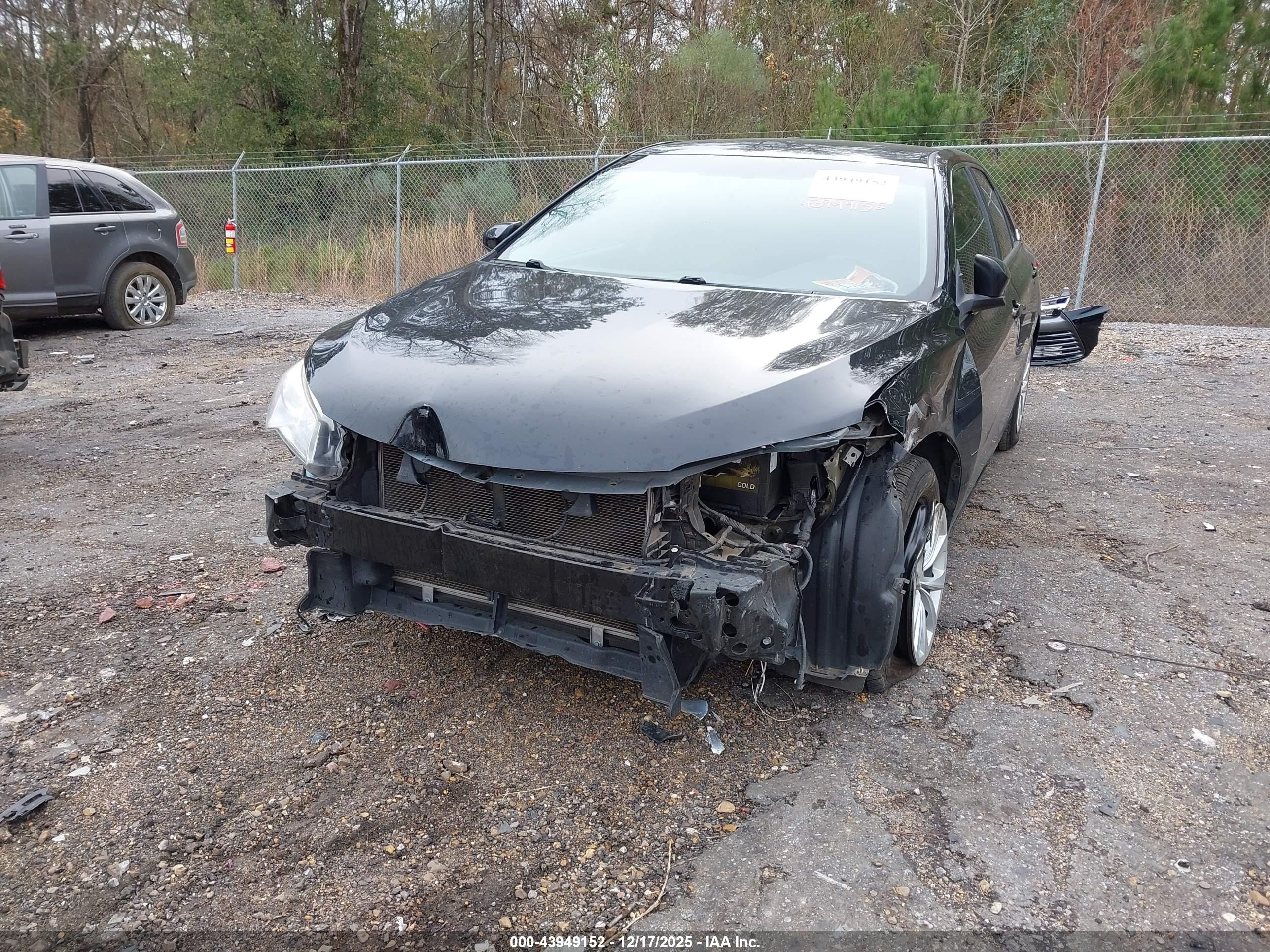 TOYOTA CAMRY image 6