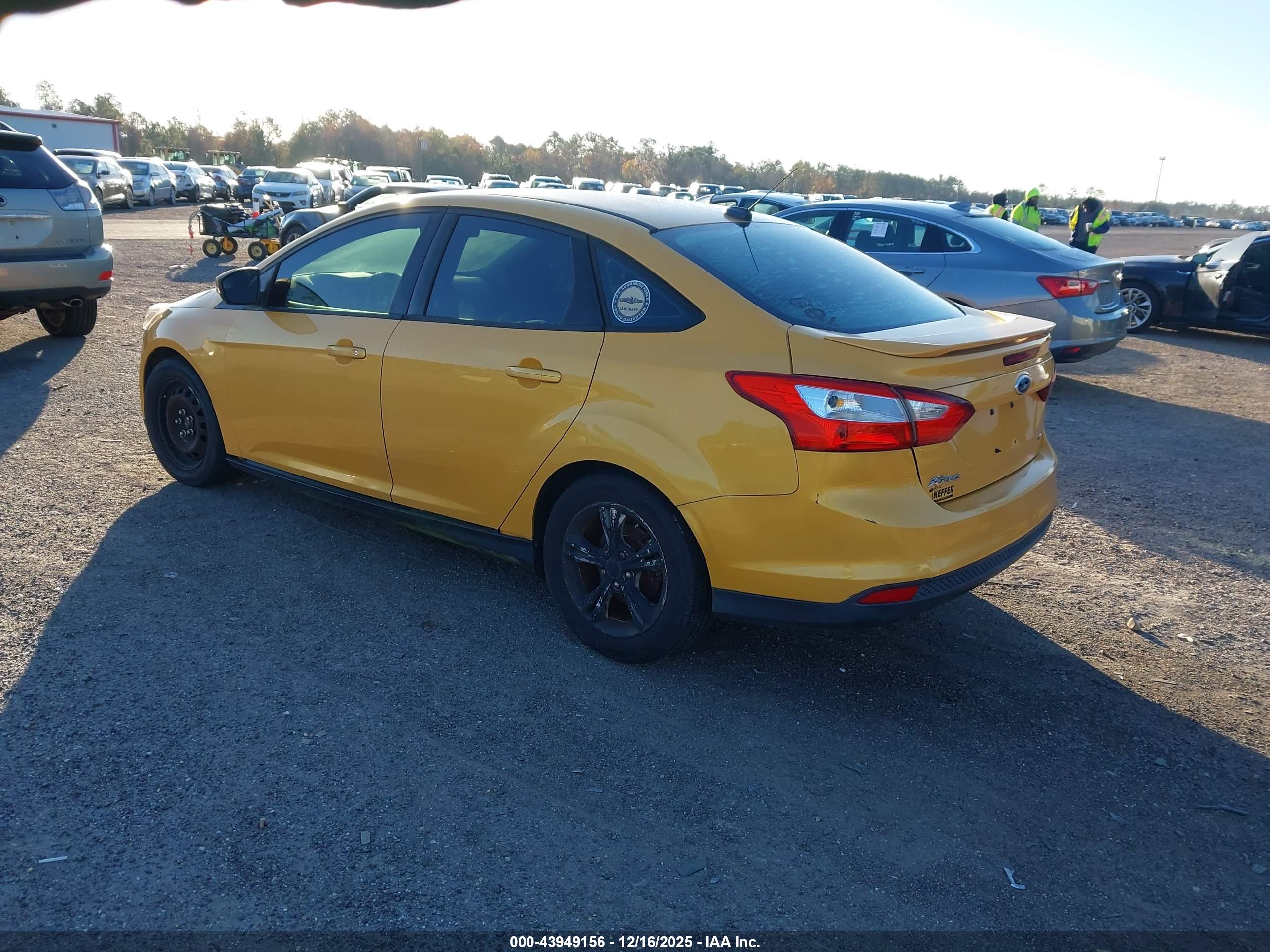 FORD FOCUS image 3