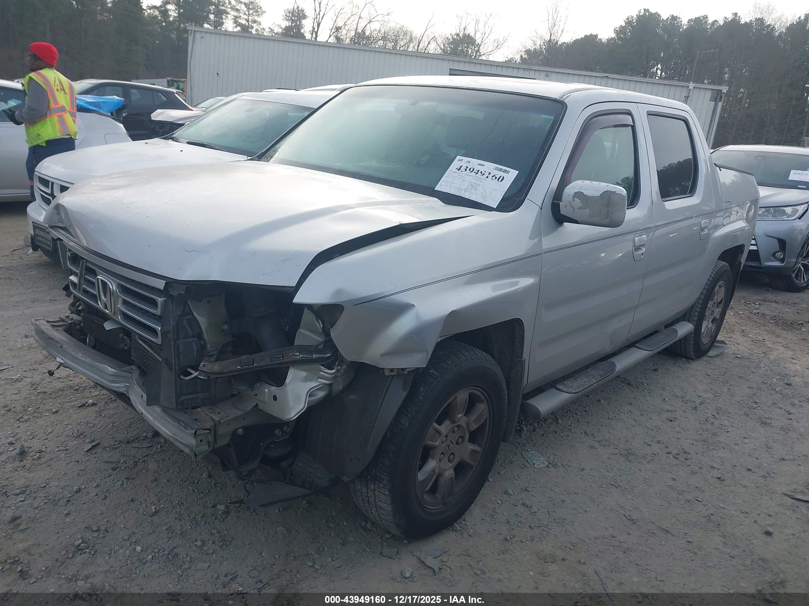 HONDA RIDGELINE image 2