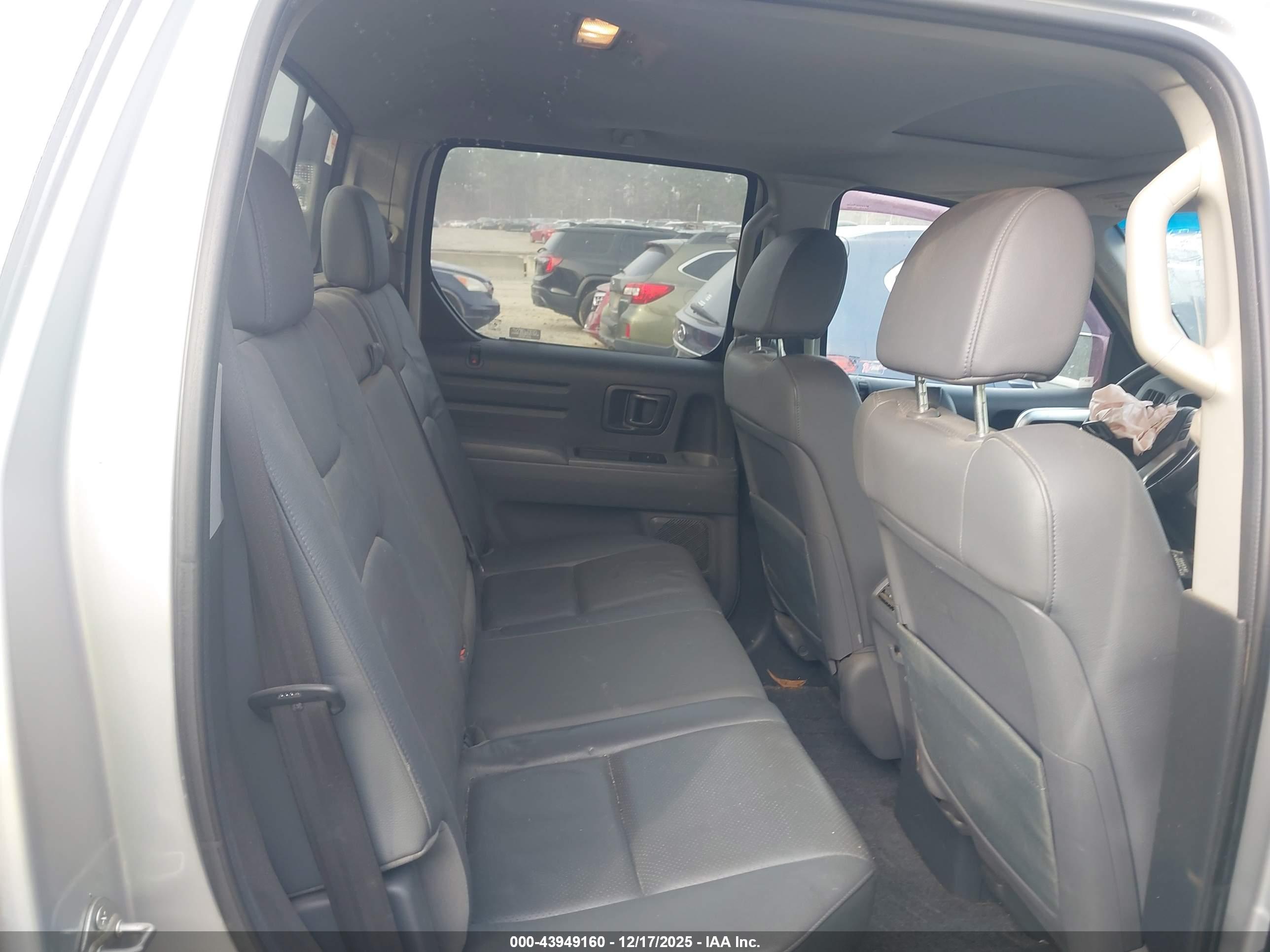 HONDA RIDGELINE image 8