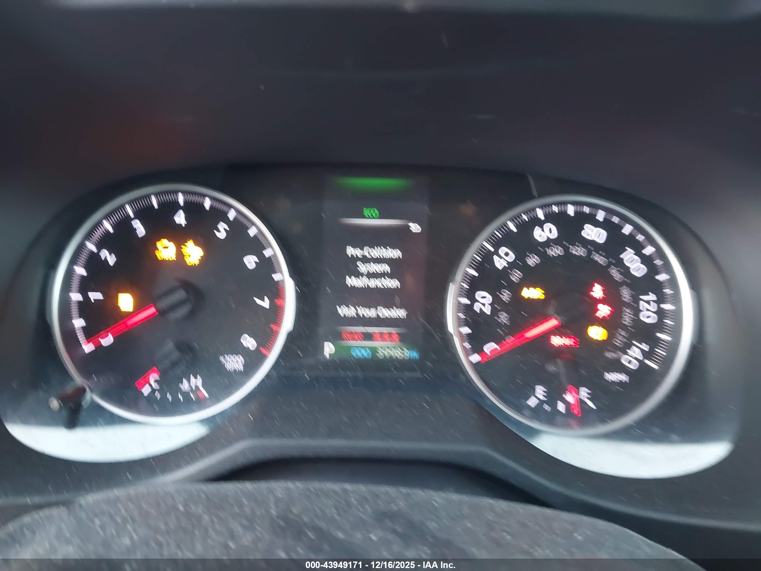 TOYOTA RAV4 image 7