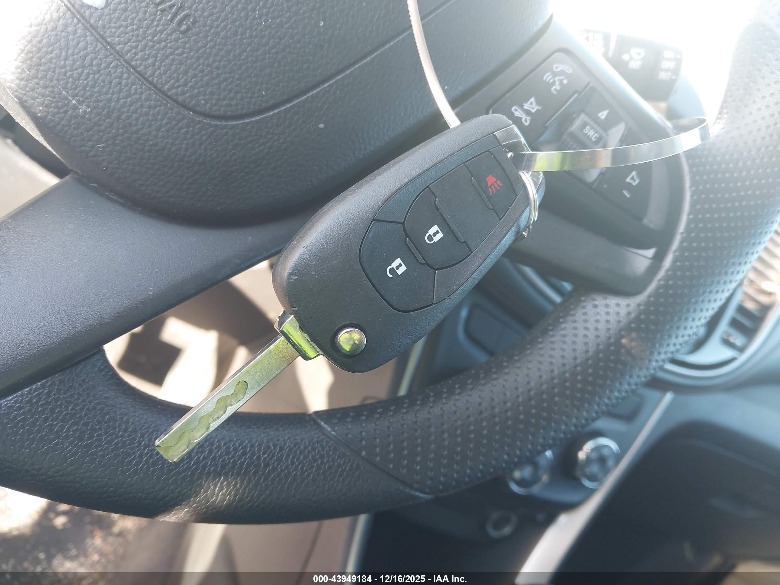 CHEVROLET TRAX image 11