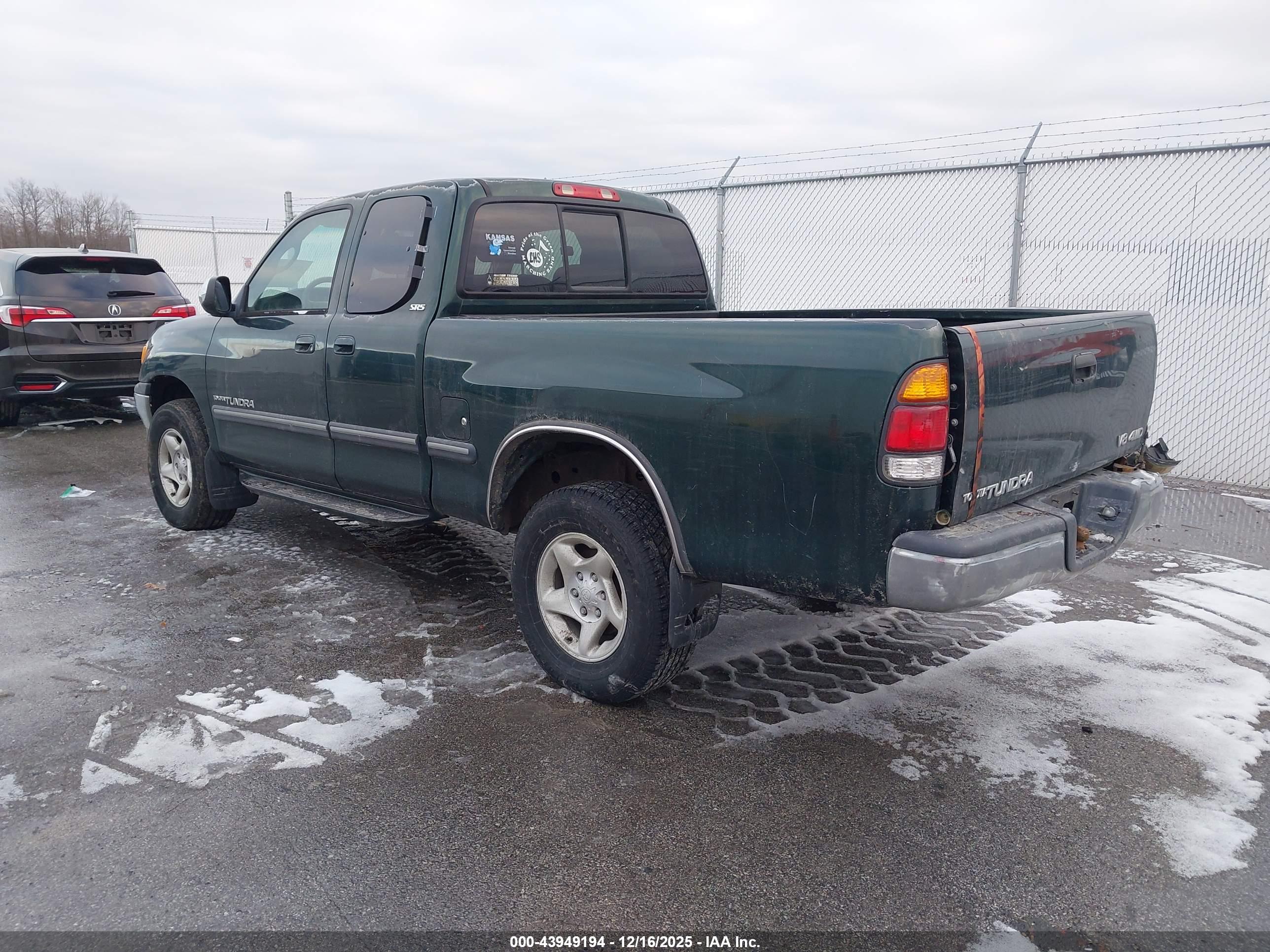 TOYOTA TUNDRA image 3