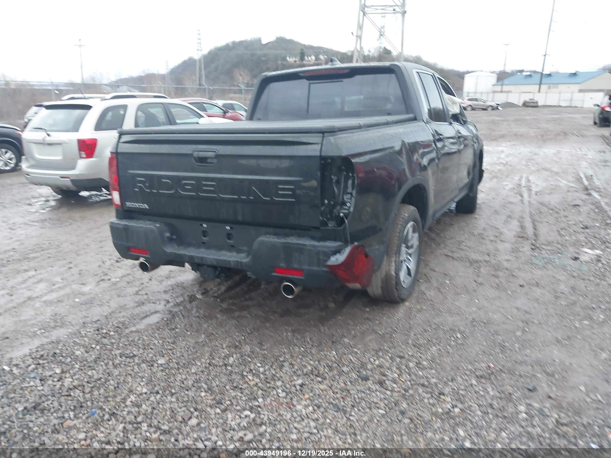 HONDA RIDGELINE image 4