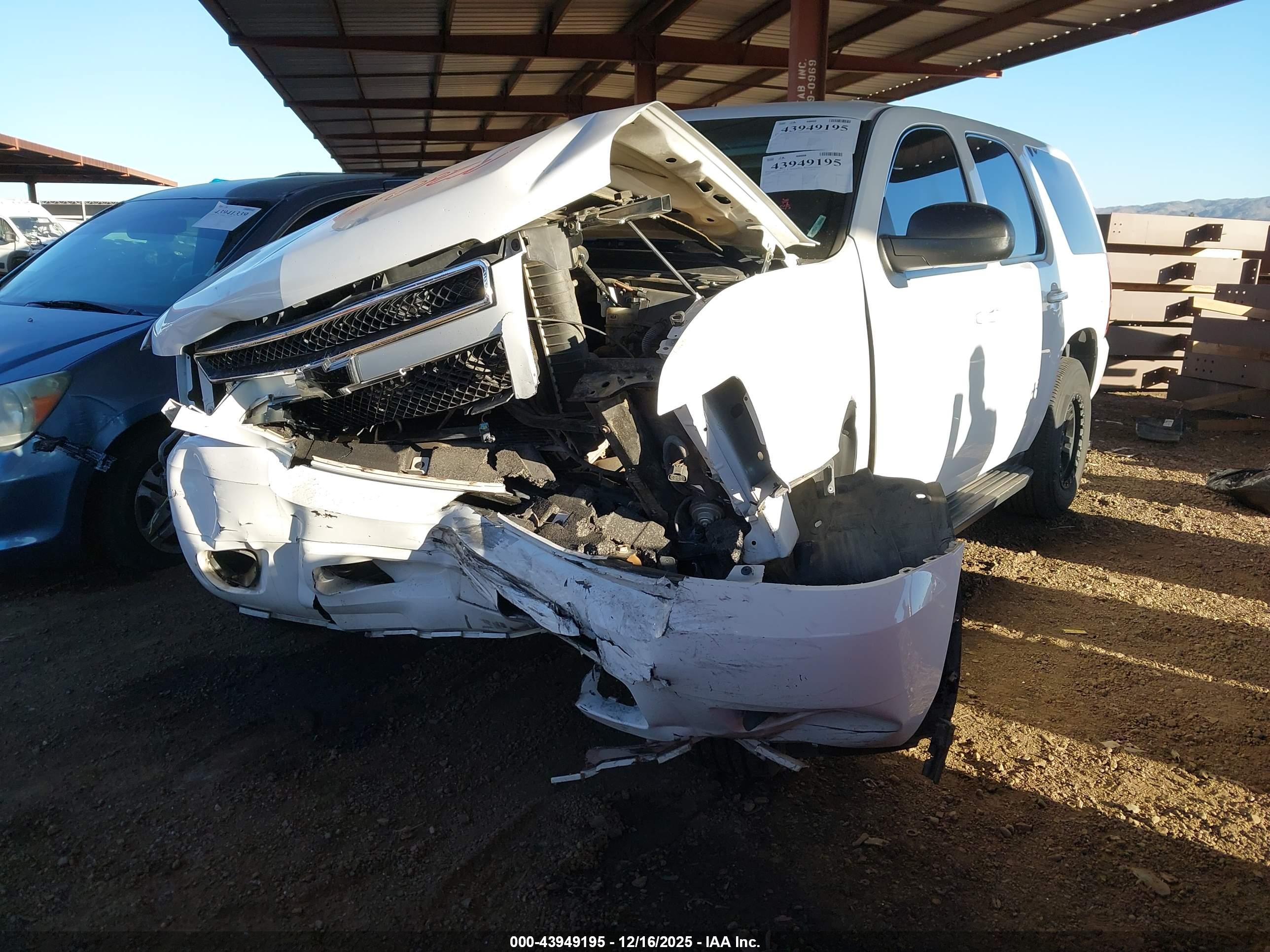 CHEVROLET TAHOE image 6
