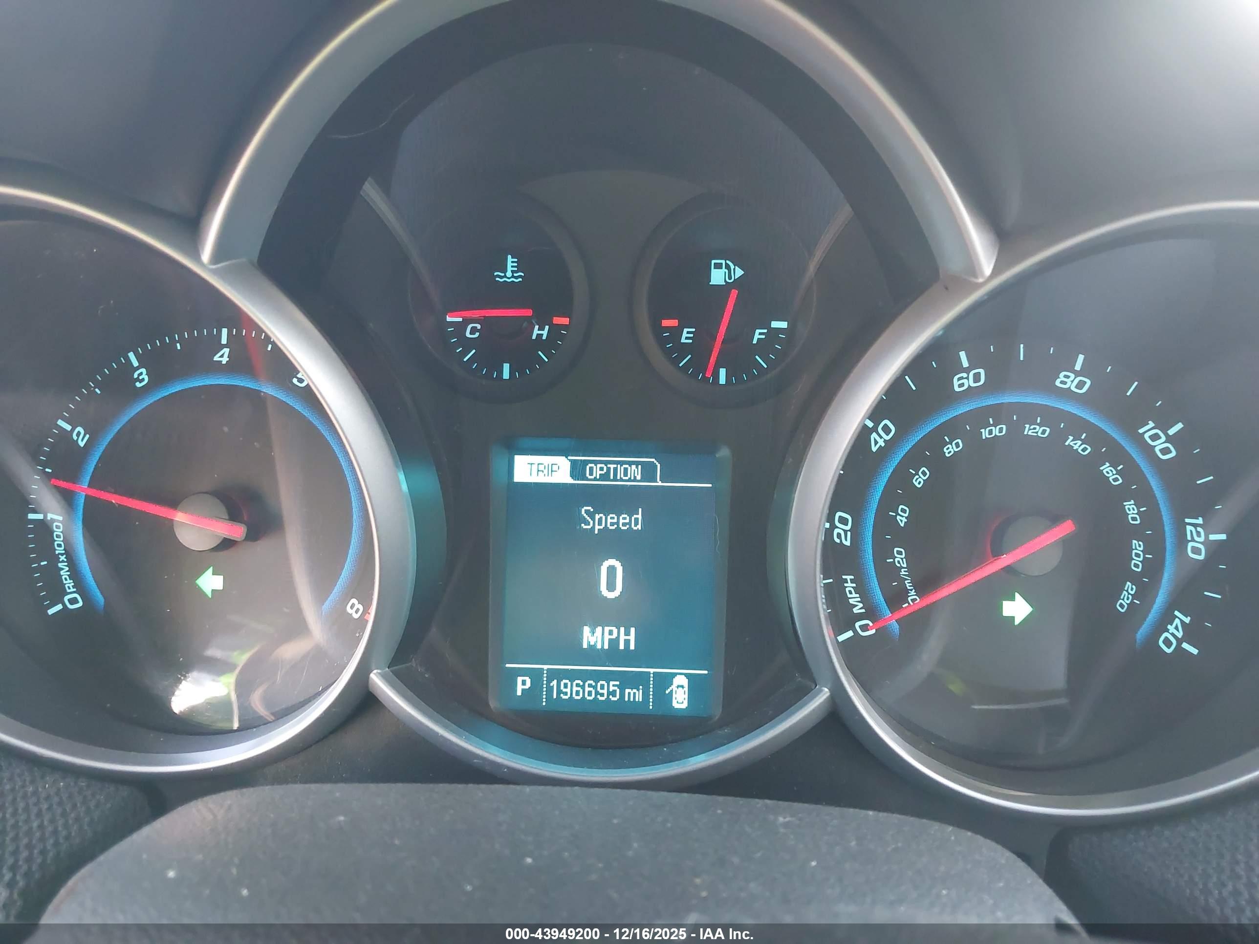 CHEVROLET CRUZE image 7