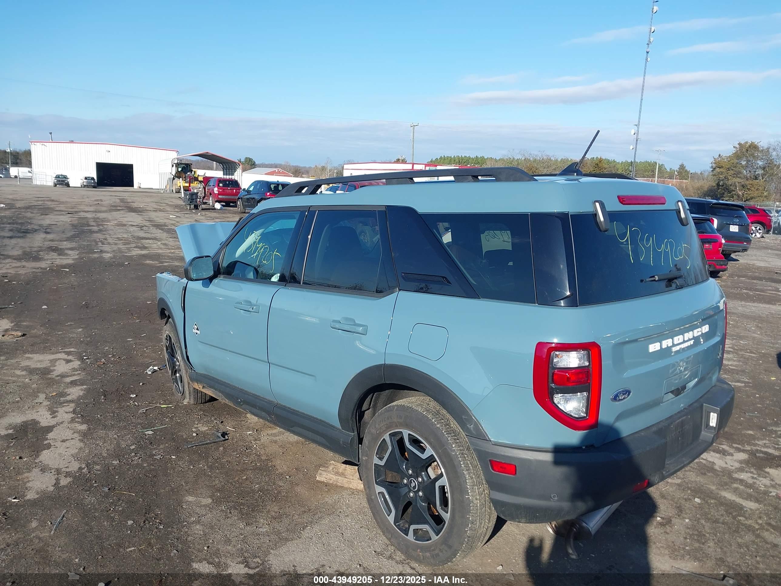 FORD BRONCO image 3