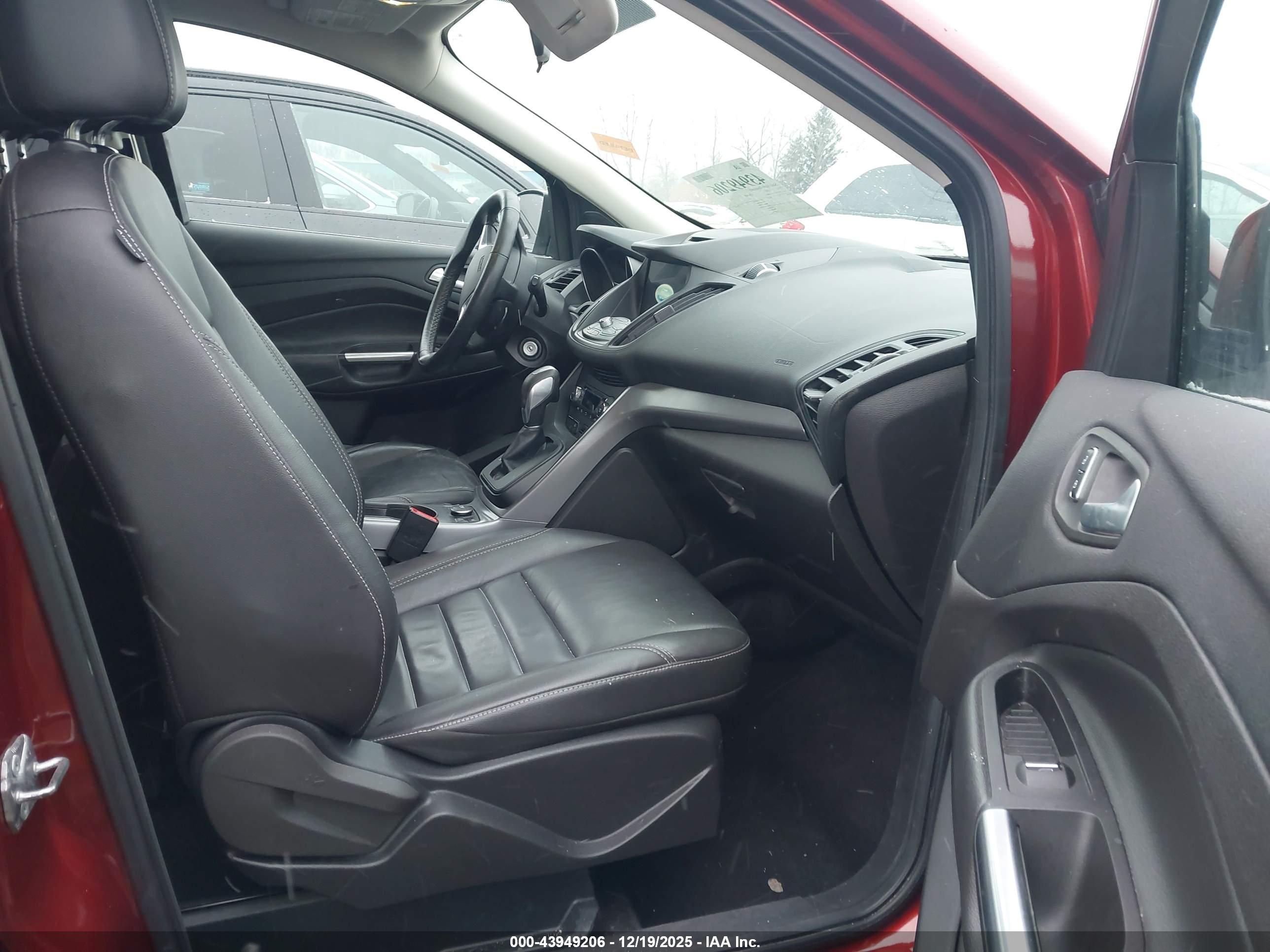 FORD ESCAPE image 5
