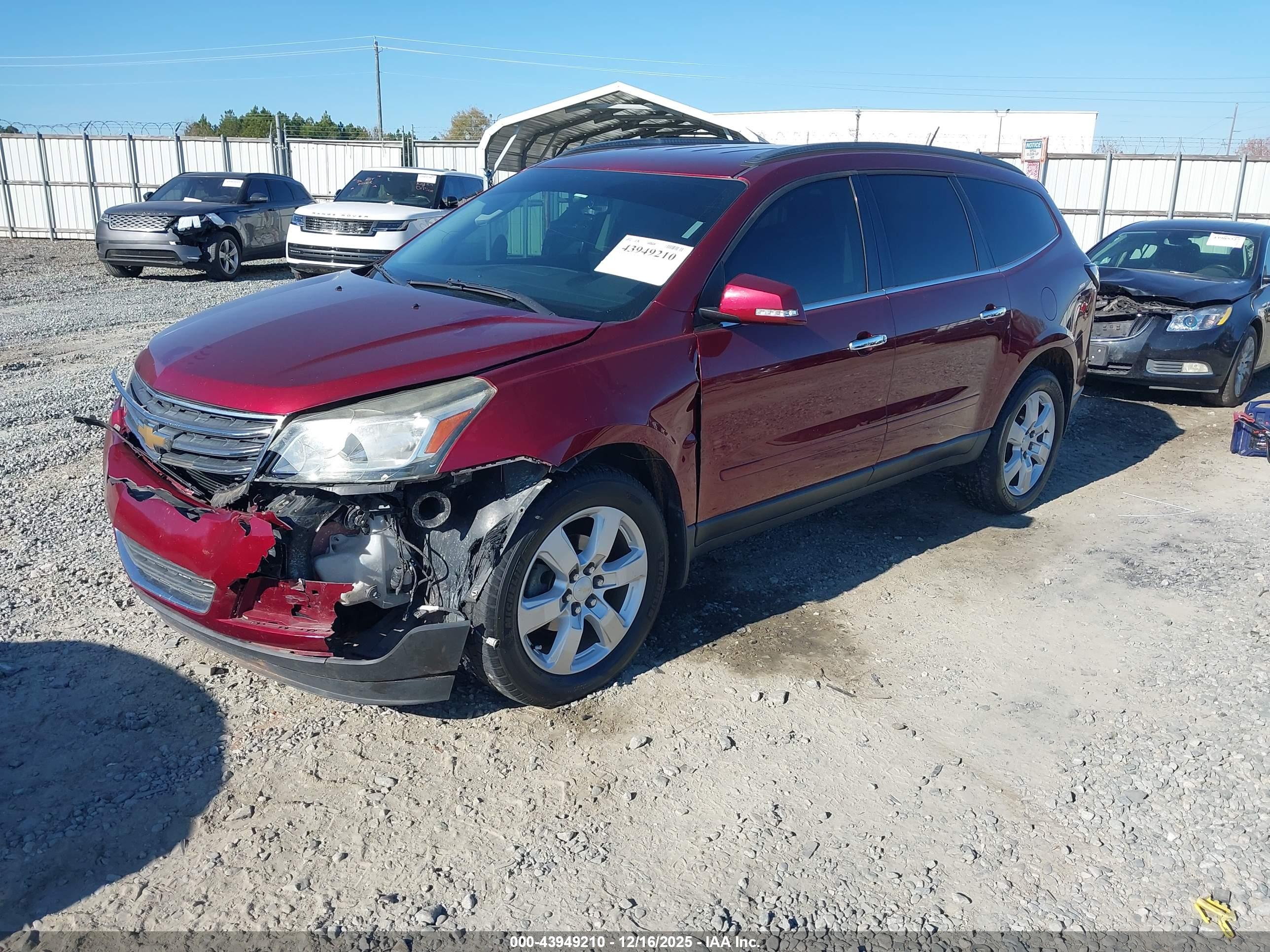 CHEVROLET TRAVERSE image 2