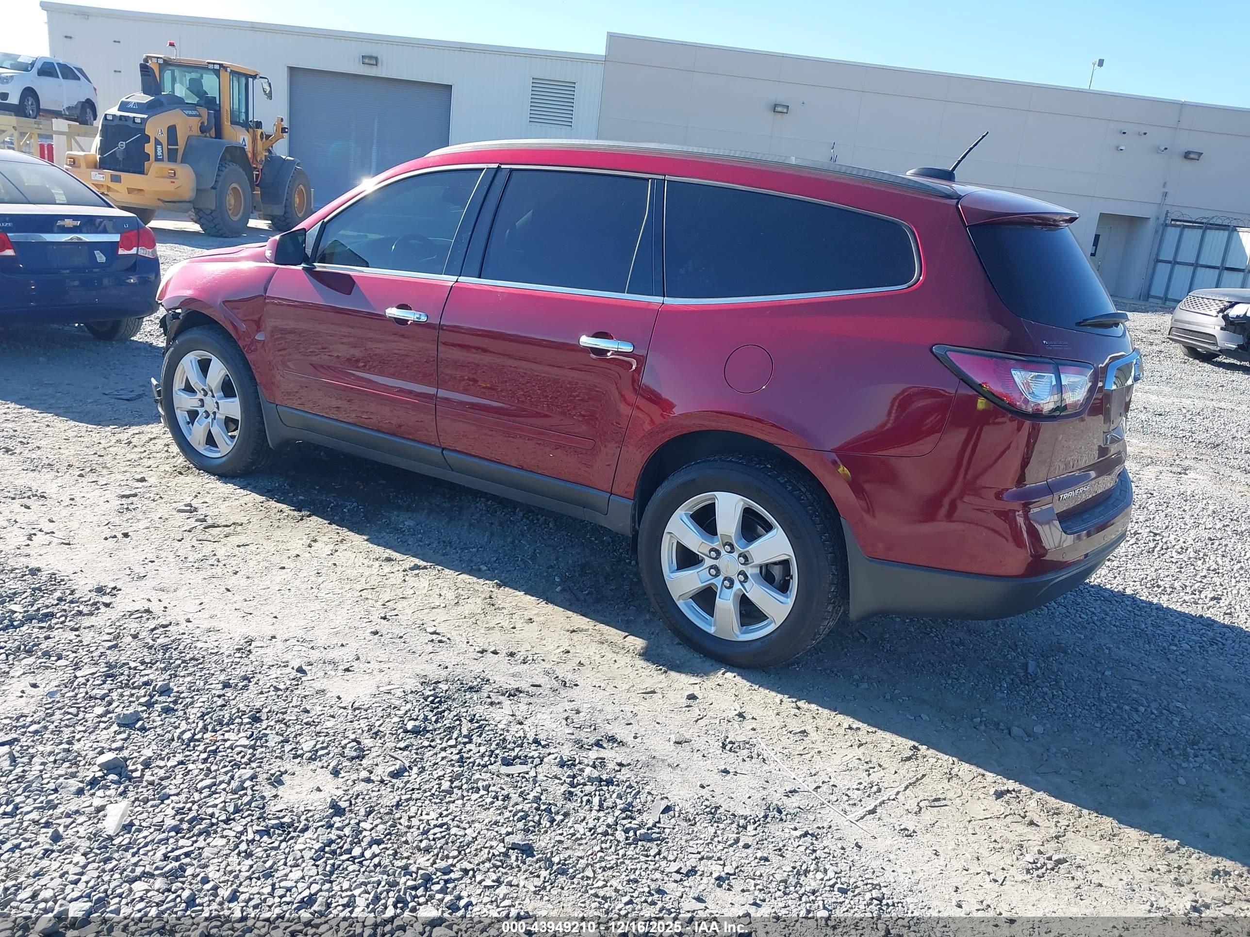 CHEVROLET TRAVERSE image 3