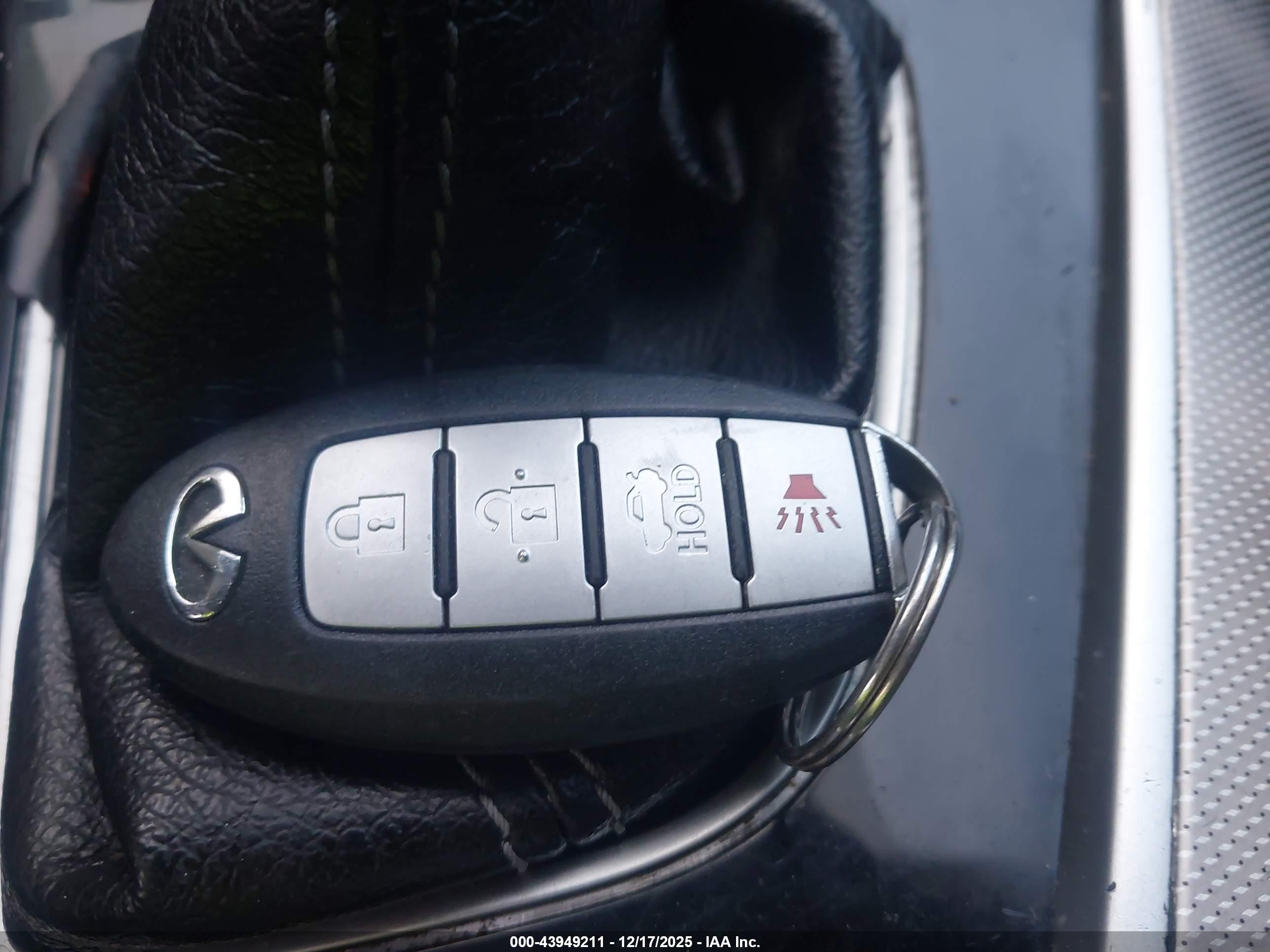 INFINITI Q50 image 11