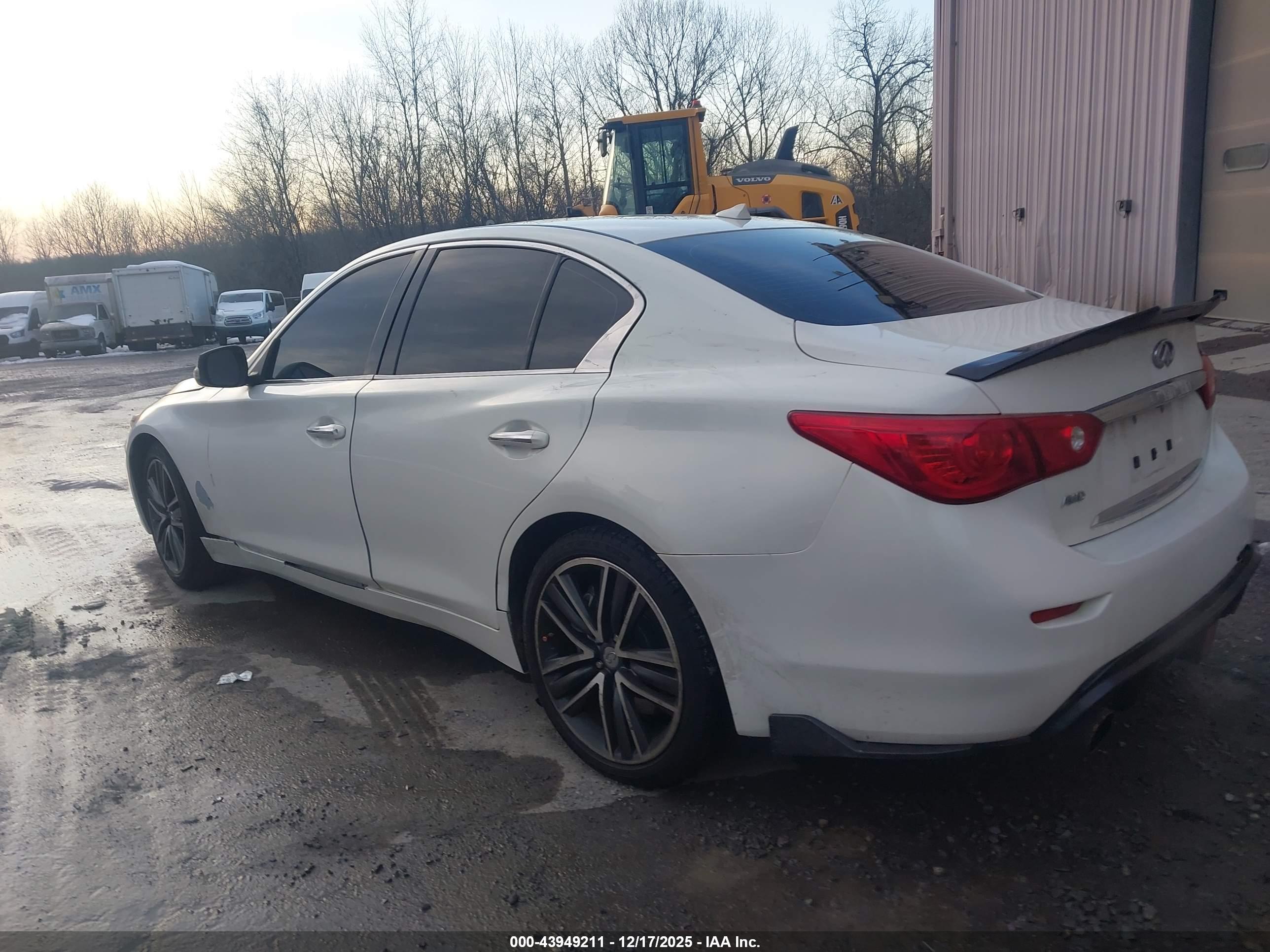 INFINITI Q50 image 3