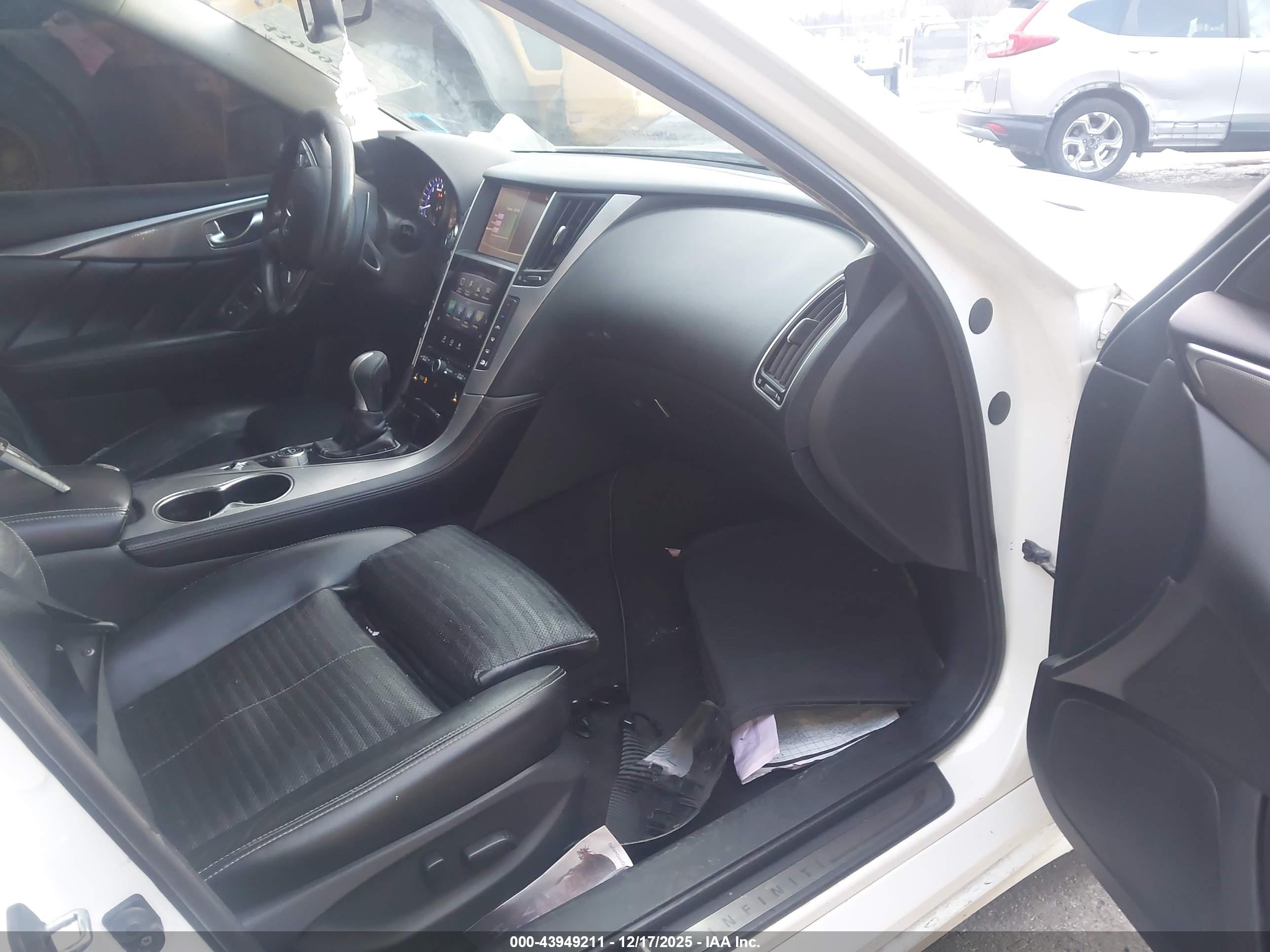 INFINITI Q50 image 5