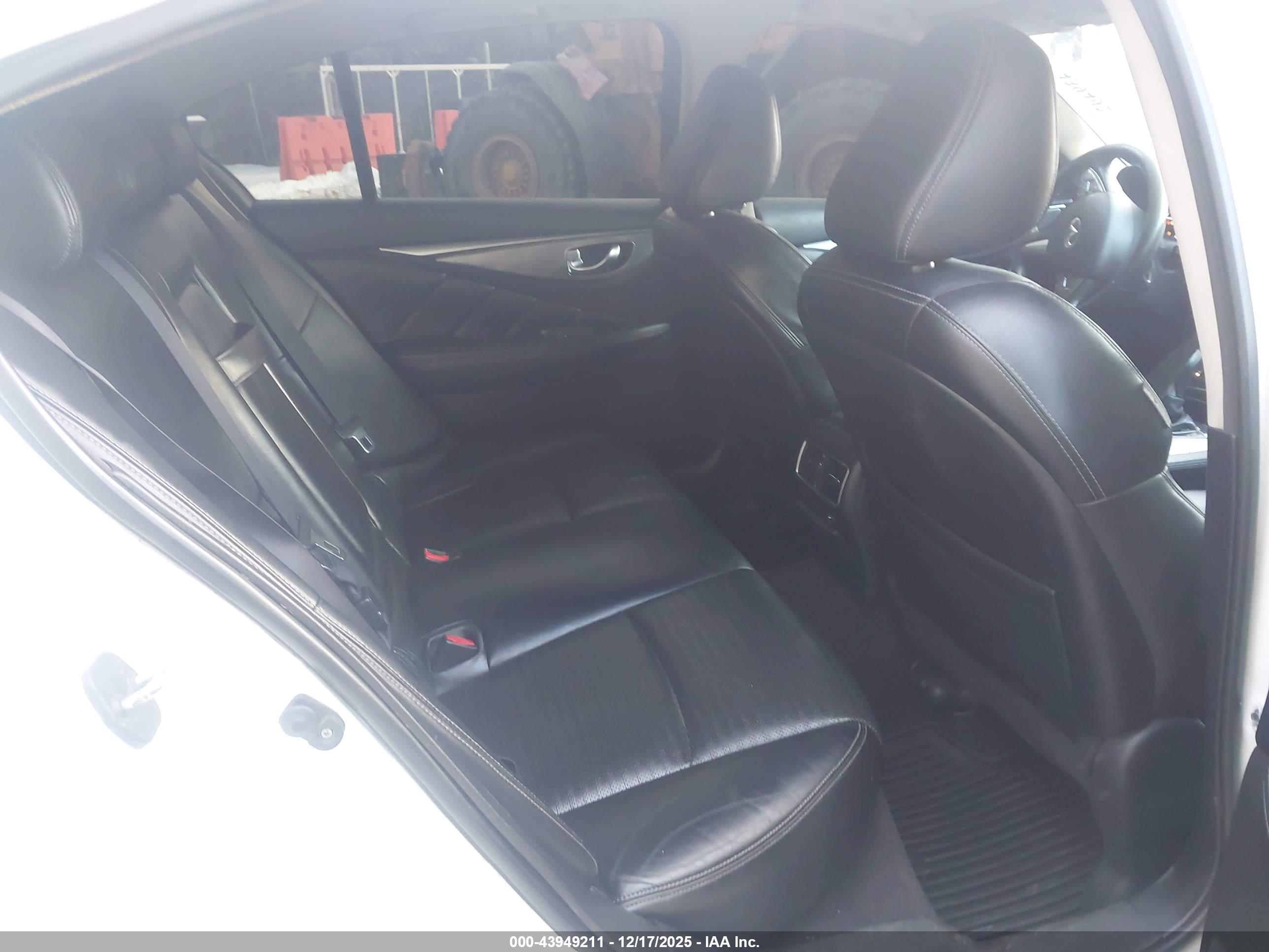 INFINITI Q50 image 8