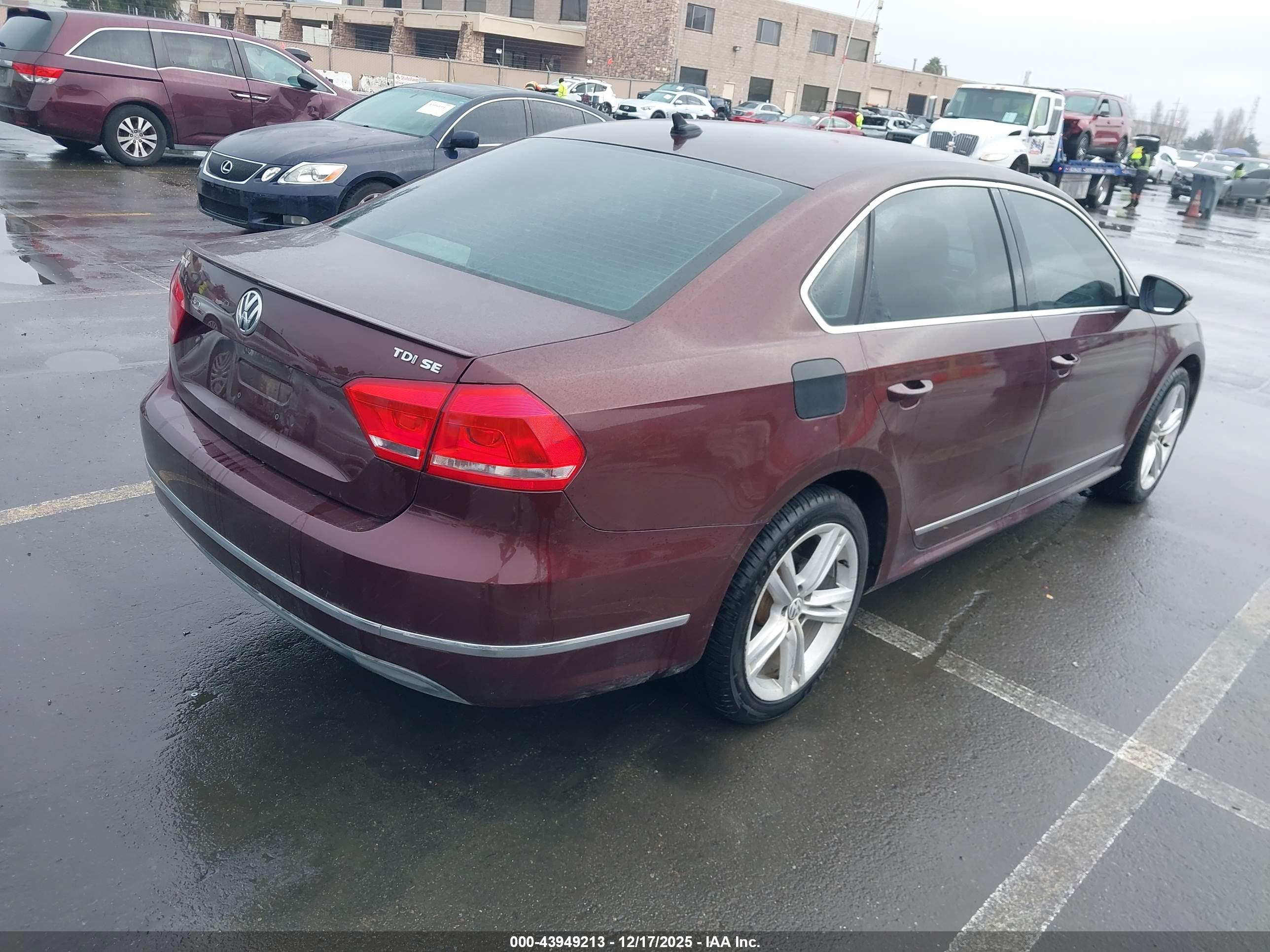 VOLKSWAGEN PASSAT image 4