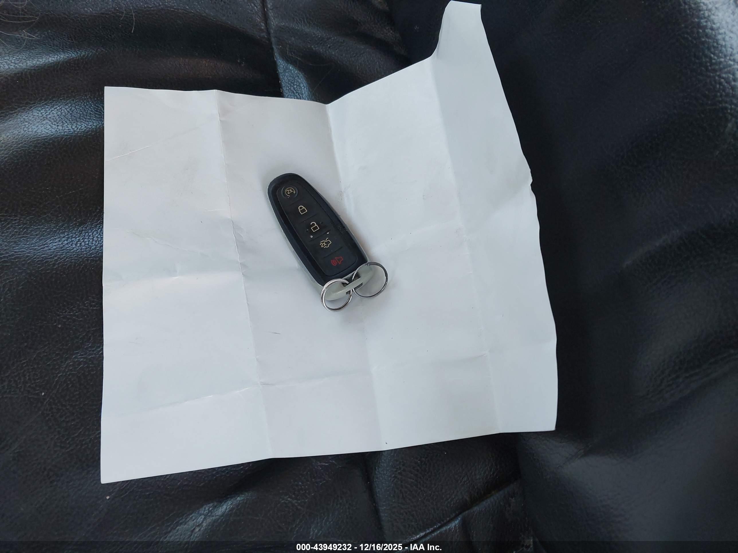FORD FLEX image 11