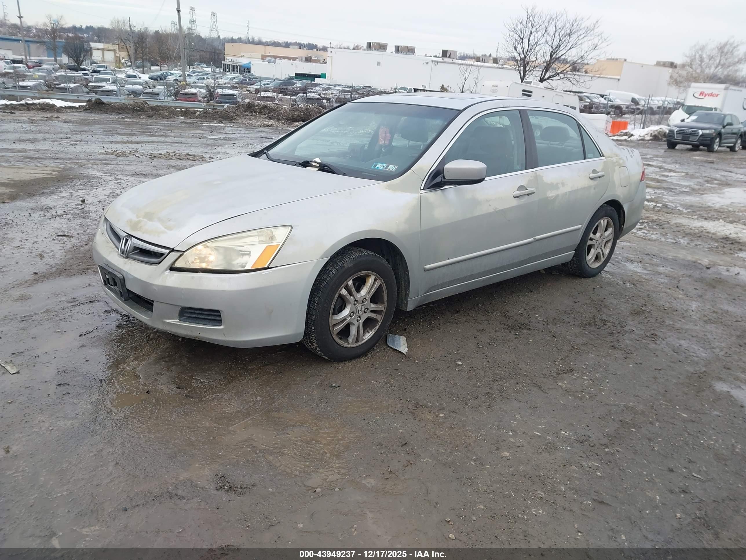 HONDA ACCORD image 2