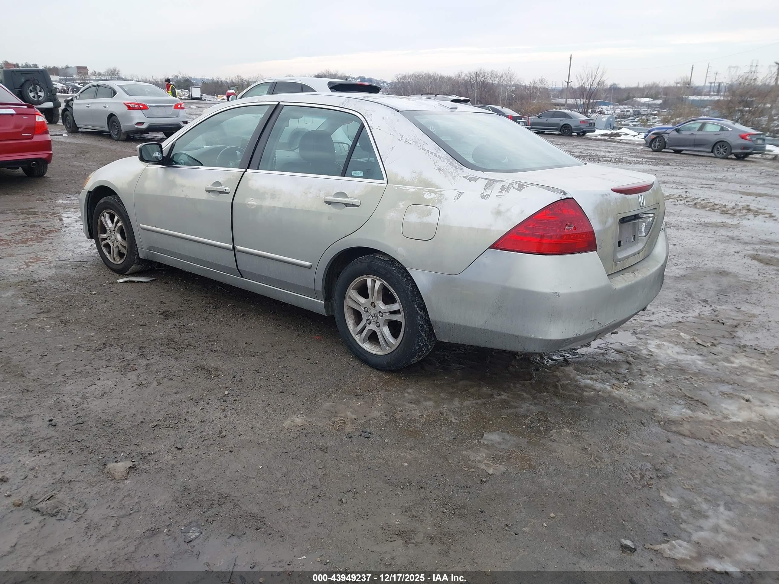HONDA ACCORD image 3