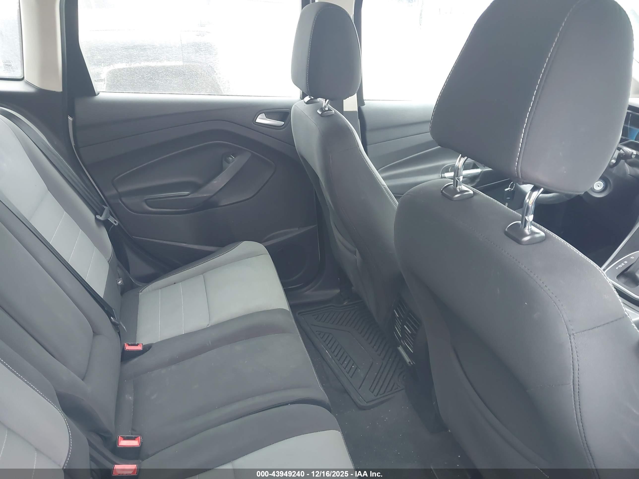 FORD C-MAX image 8