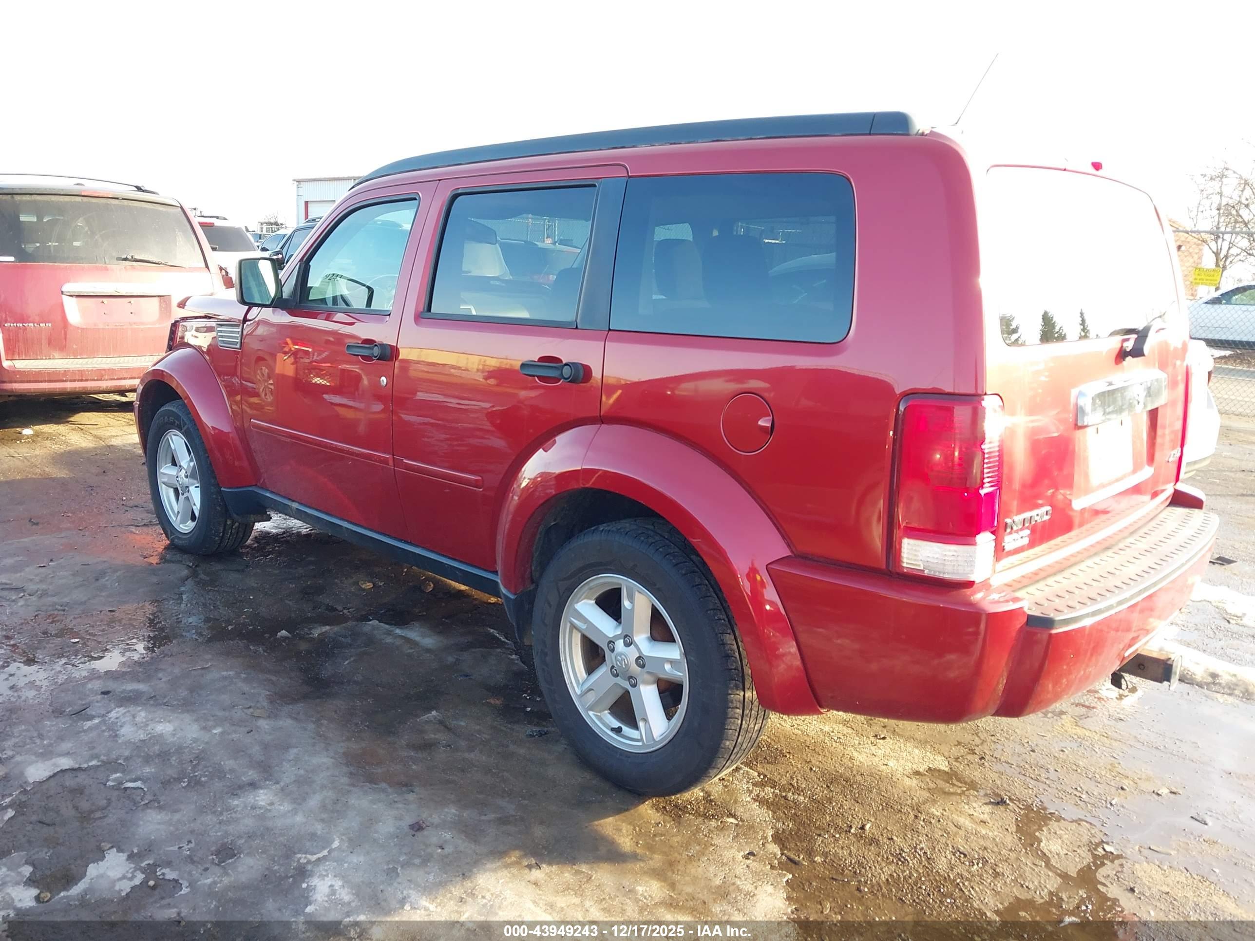 DODGE NITRO image 3