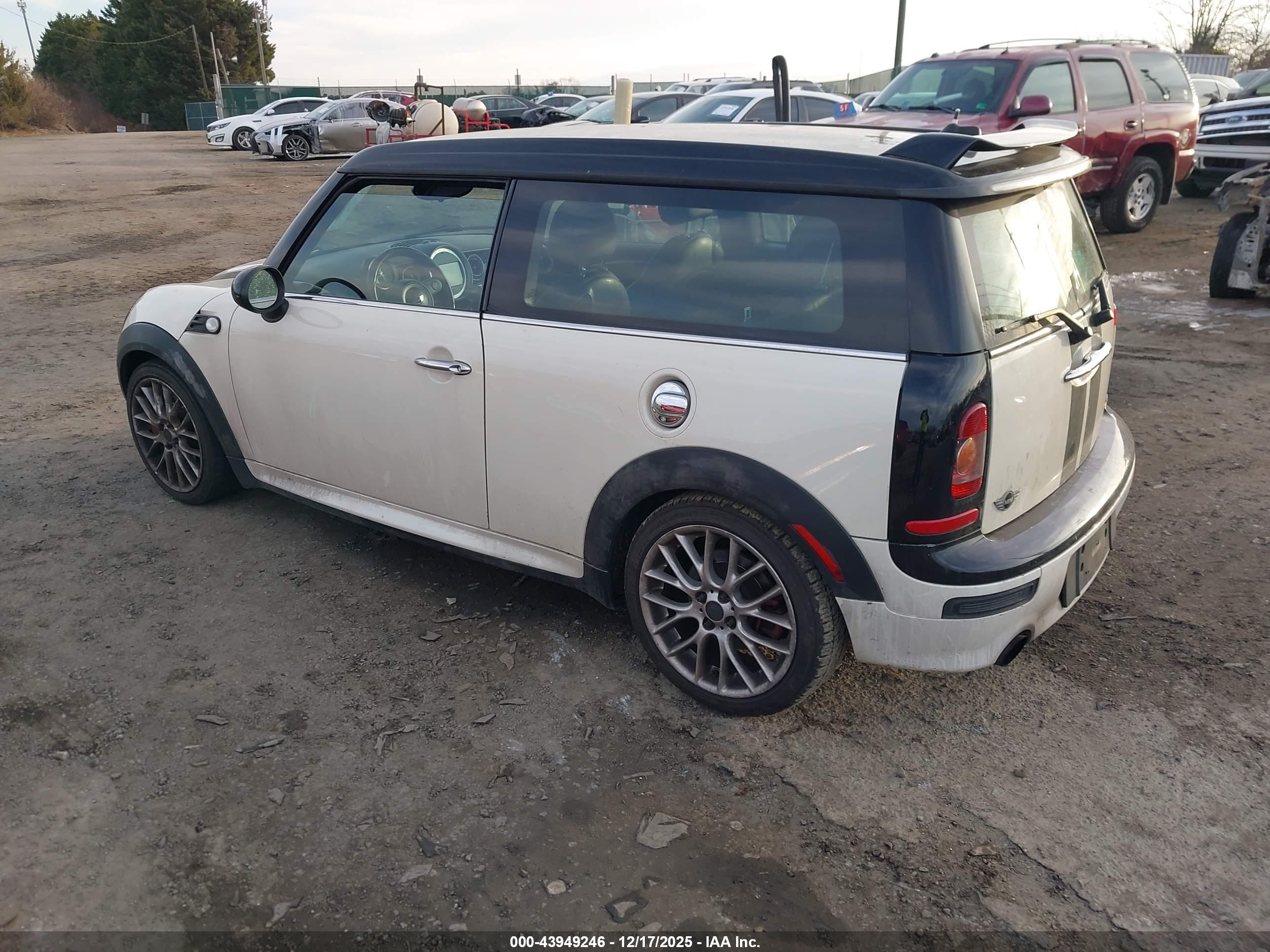 MINI JOHN image 3