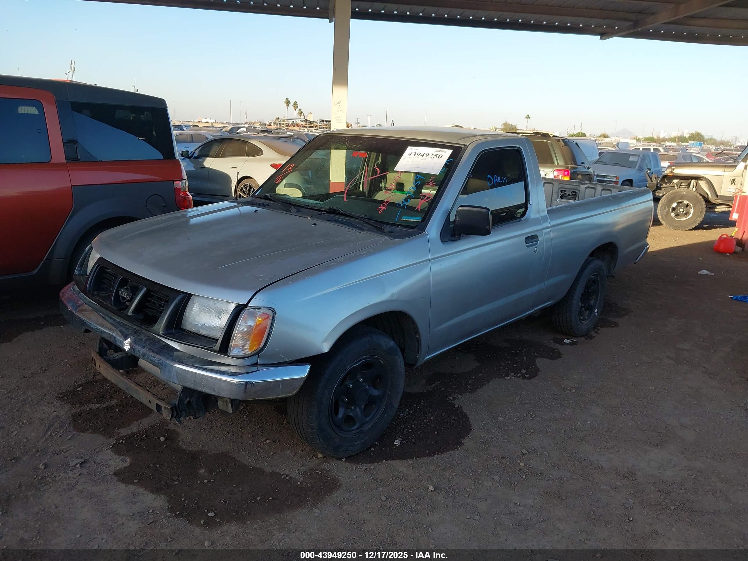NISSAN FRONTIER image 2