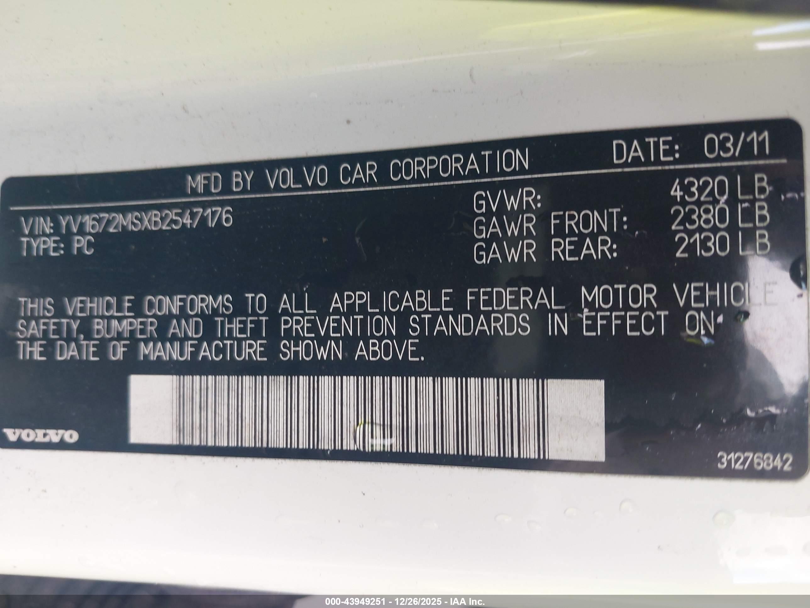 VOLVO S40 image 9