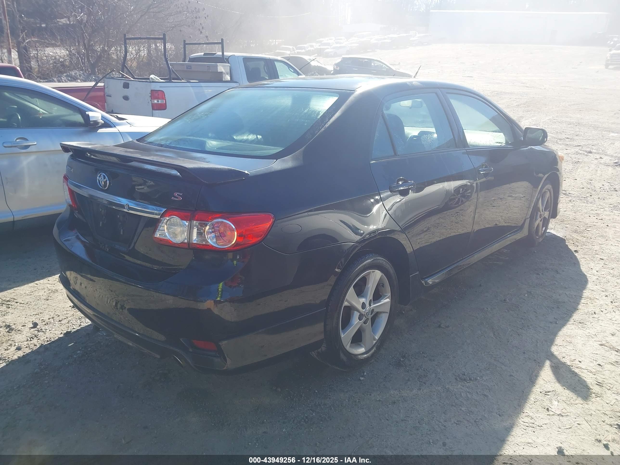TOYOTA COROLLA image 4