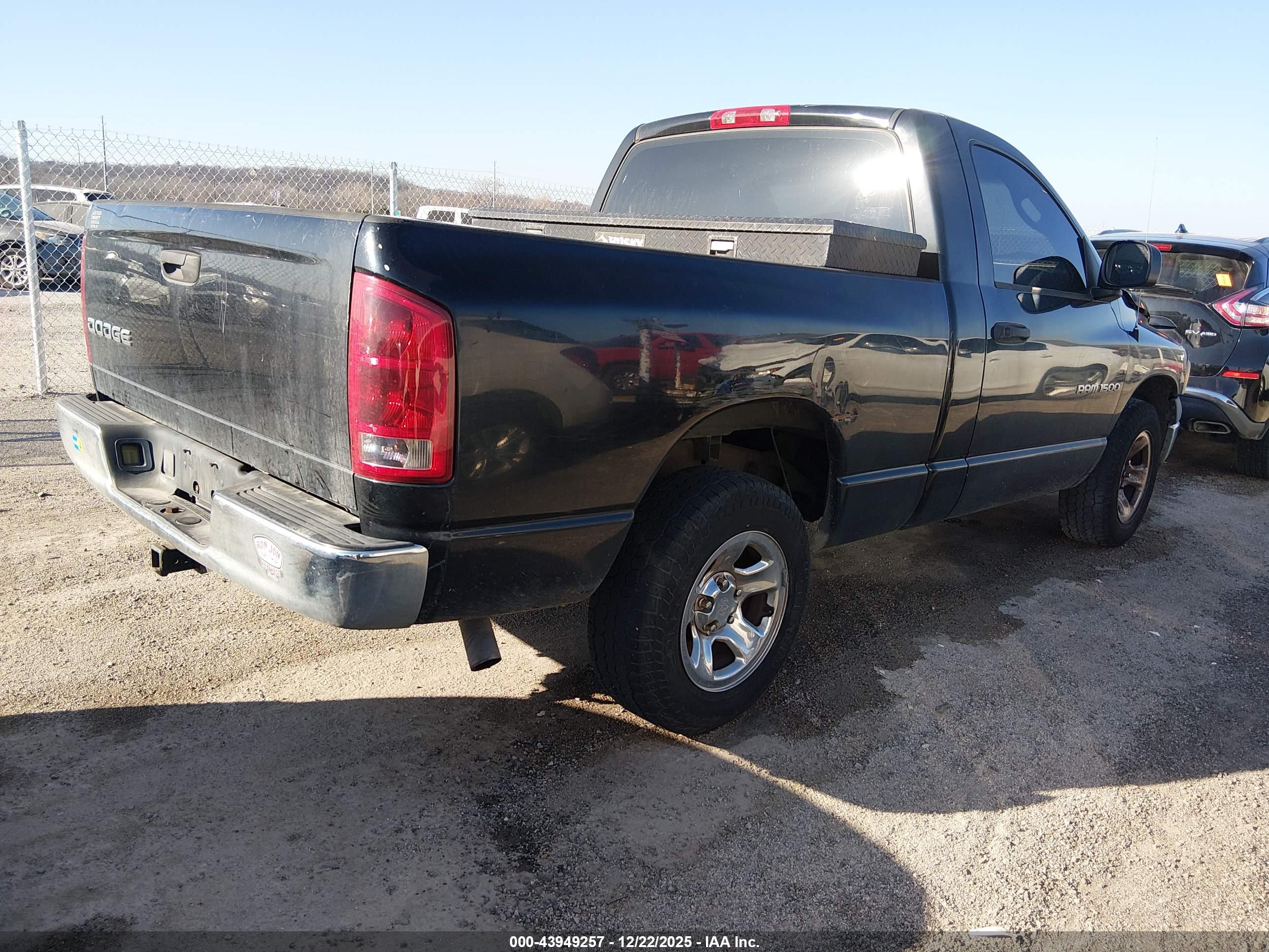 DODGE RAM image 4