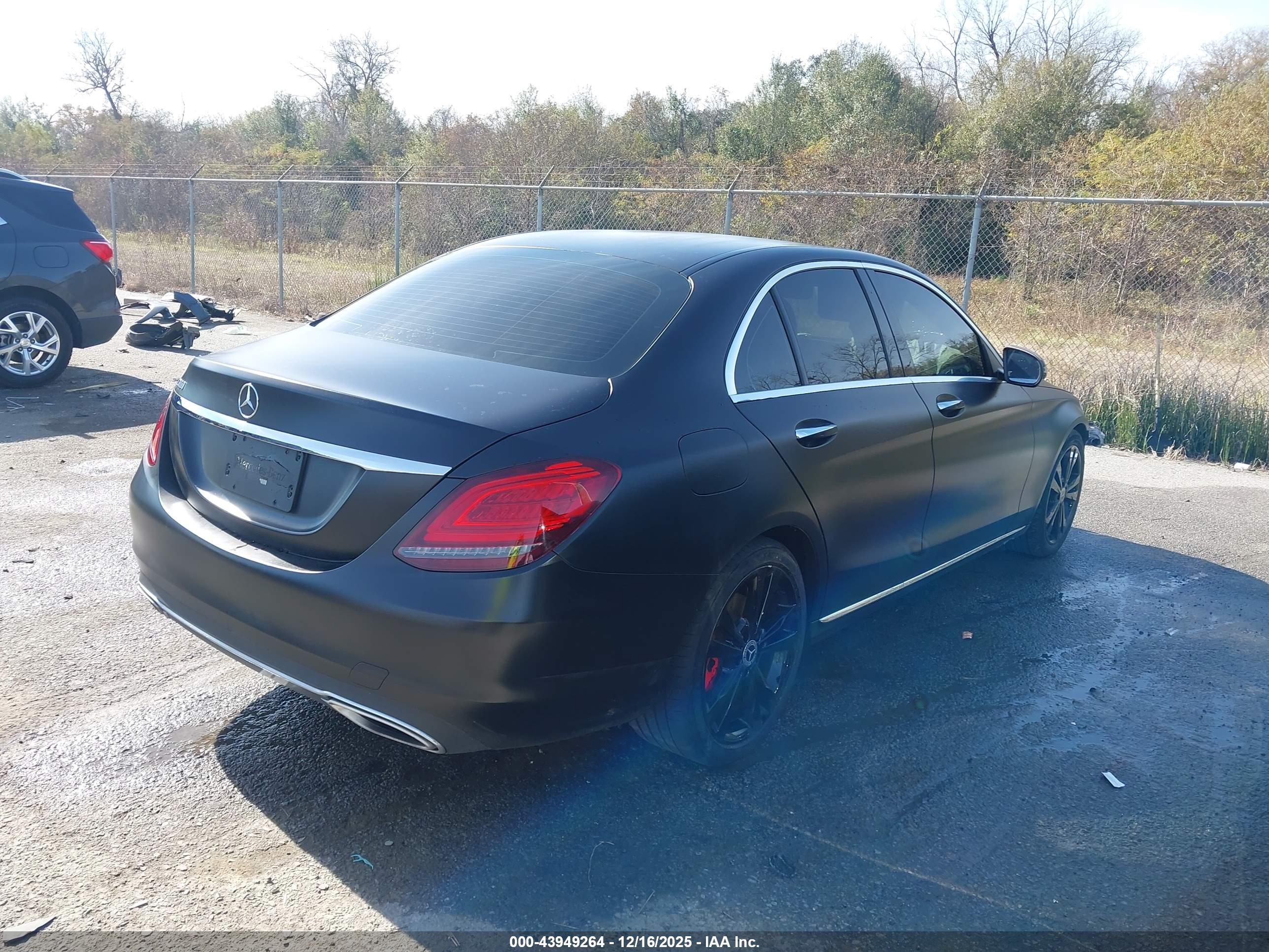 MERCEDES-BENZ C image 4