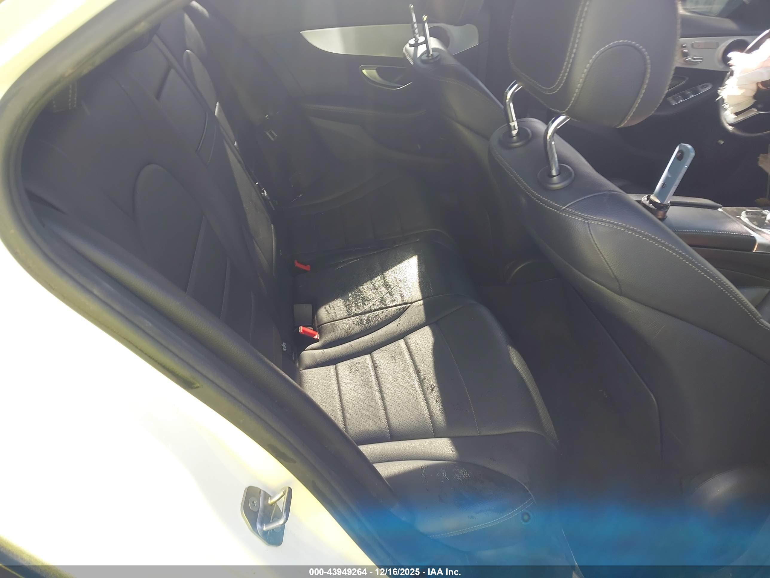 MERCEDES-BENZ C image 8