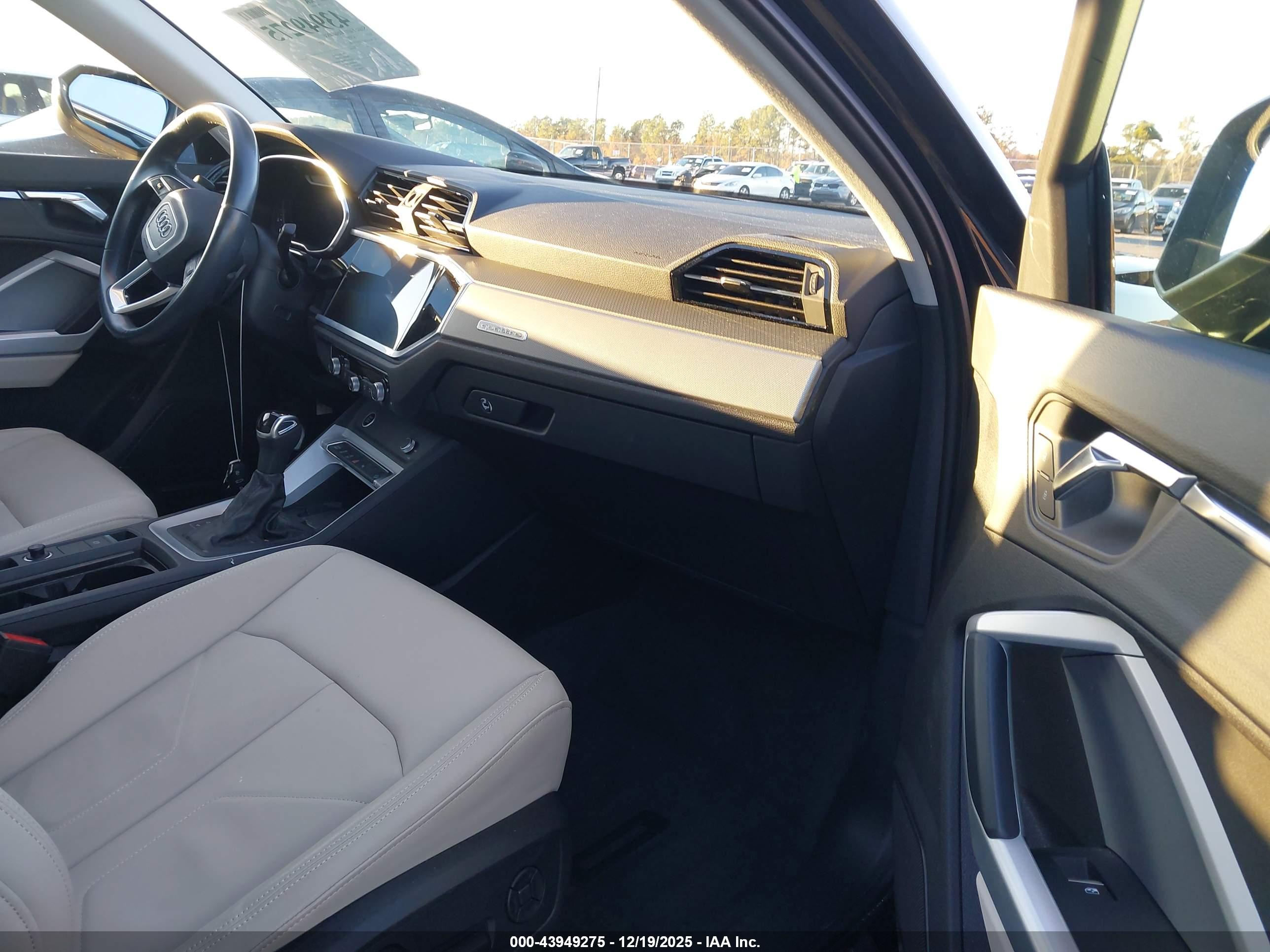 AUDI Q3 image 5