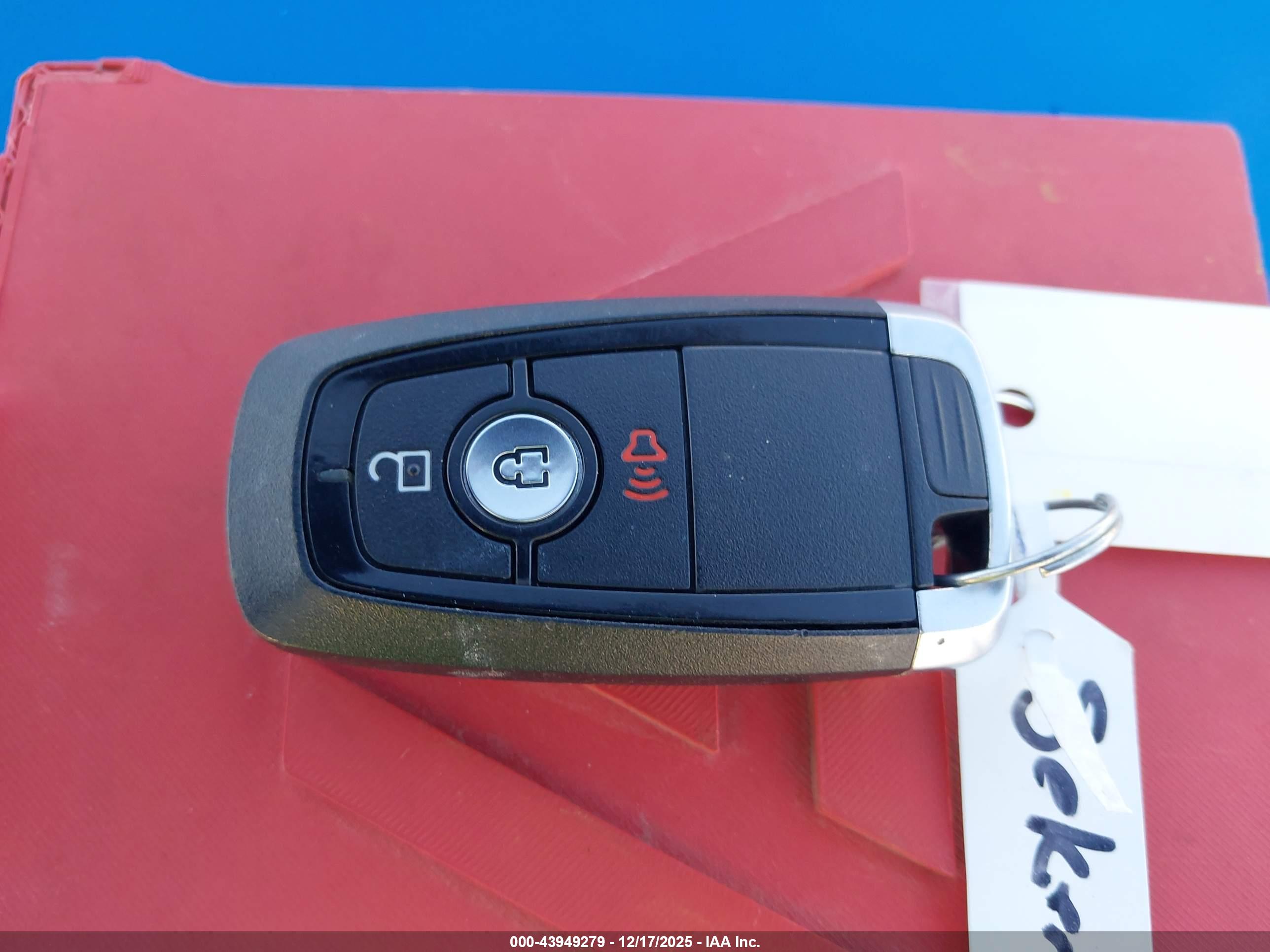 FORD ESCAPE image 11