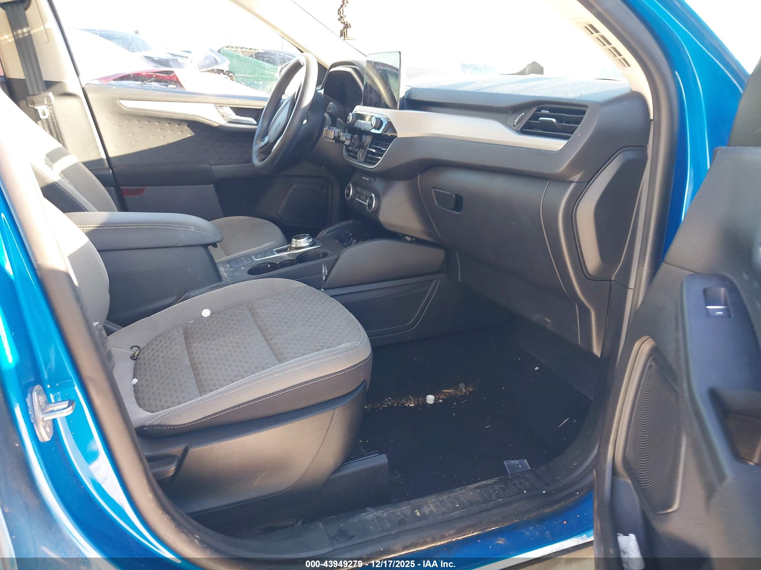 FORD ESCAPE image 5