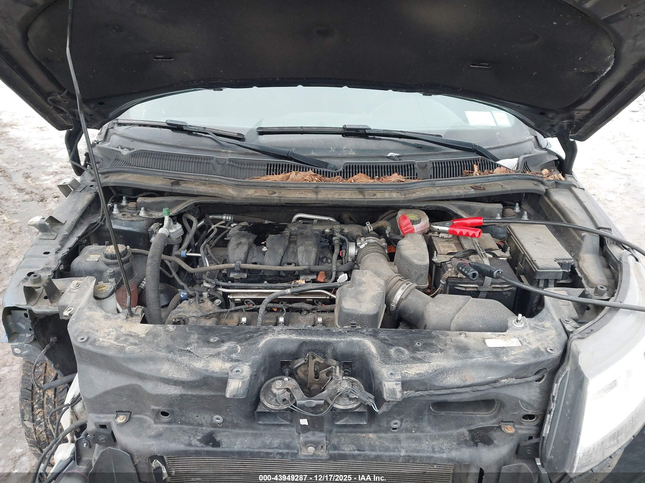 FORD EXPLORER image 10