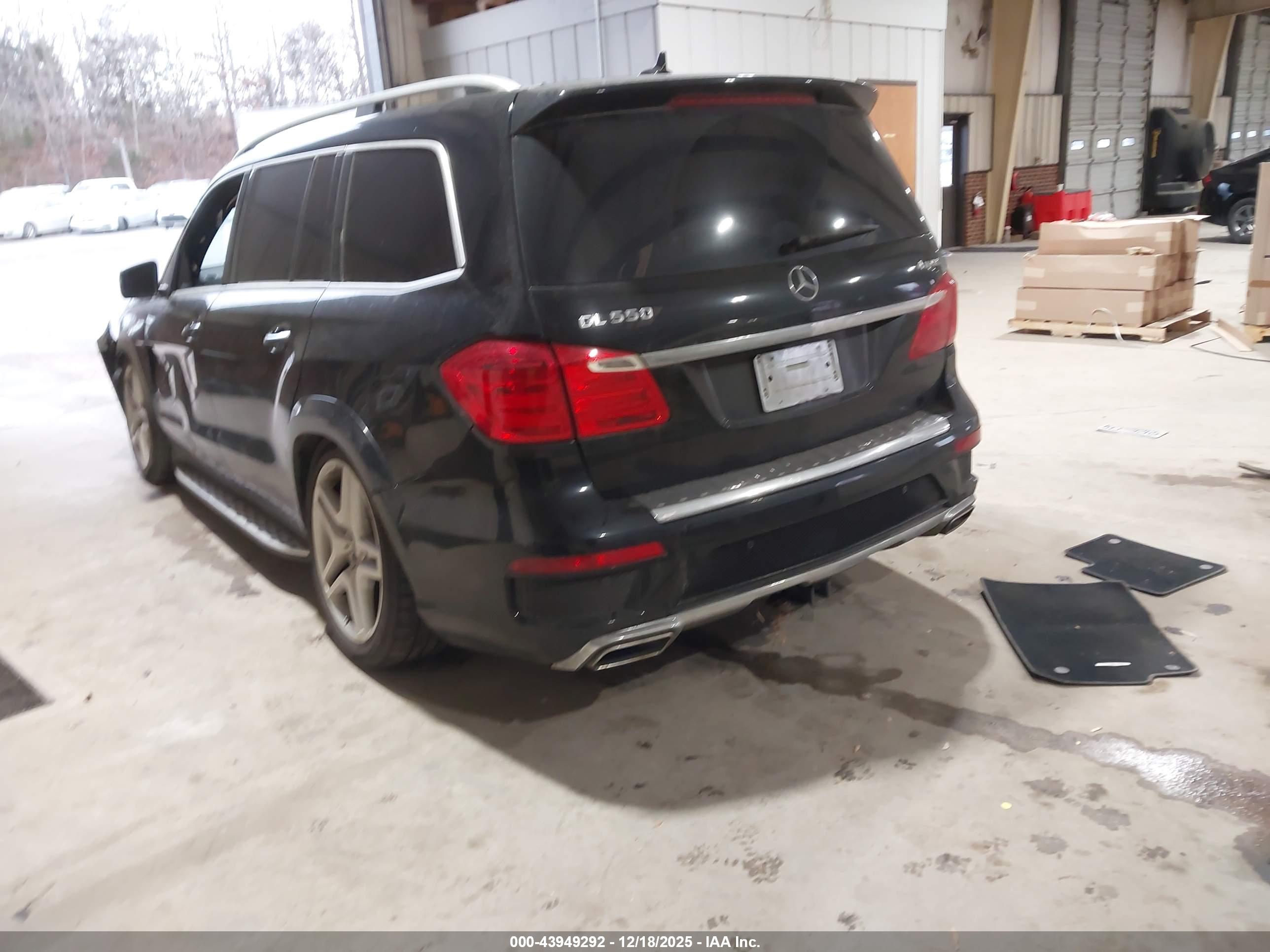 MERCEDES-BENZ GL image 3
