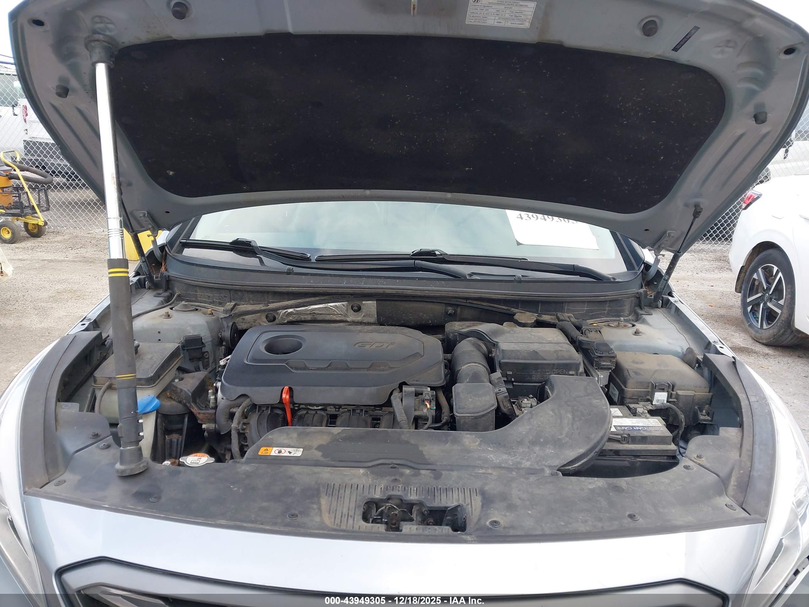HYUNDAI SONATA image 10