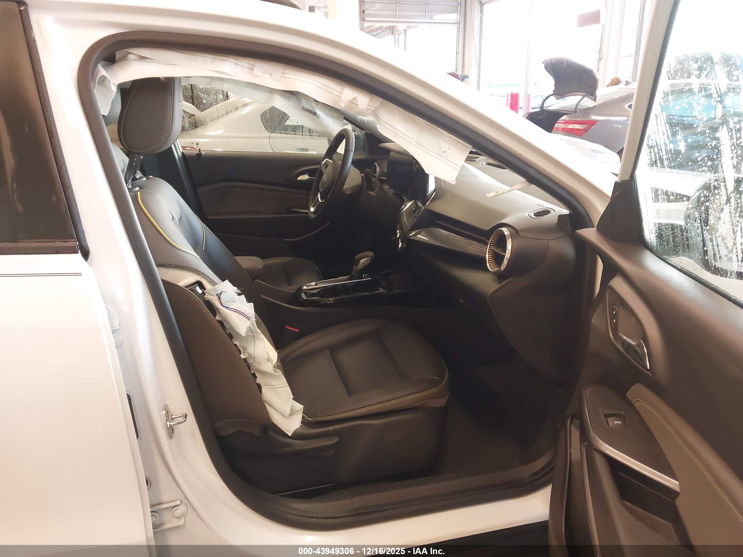 CHEVROLET TRAX image 5