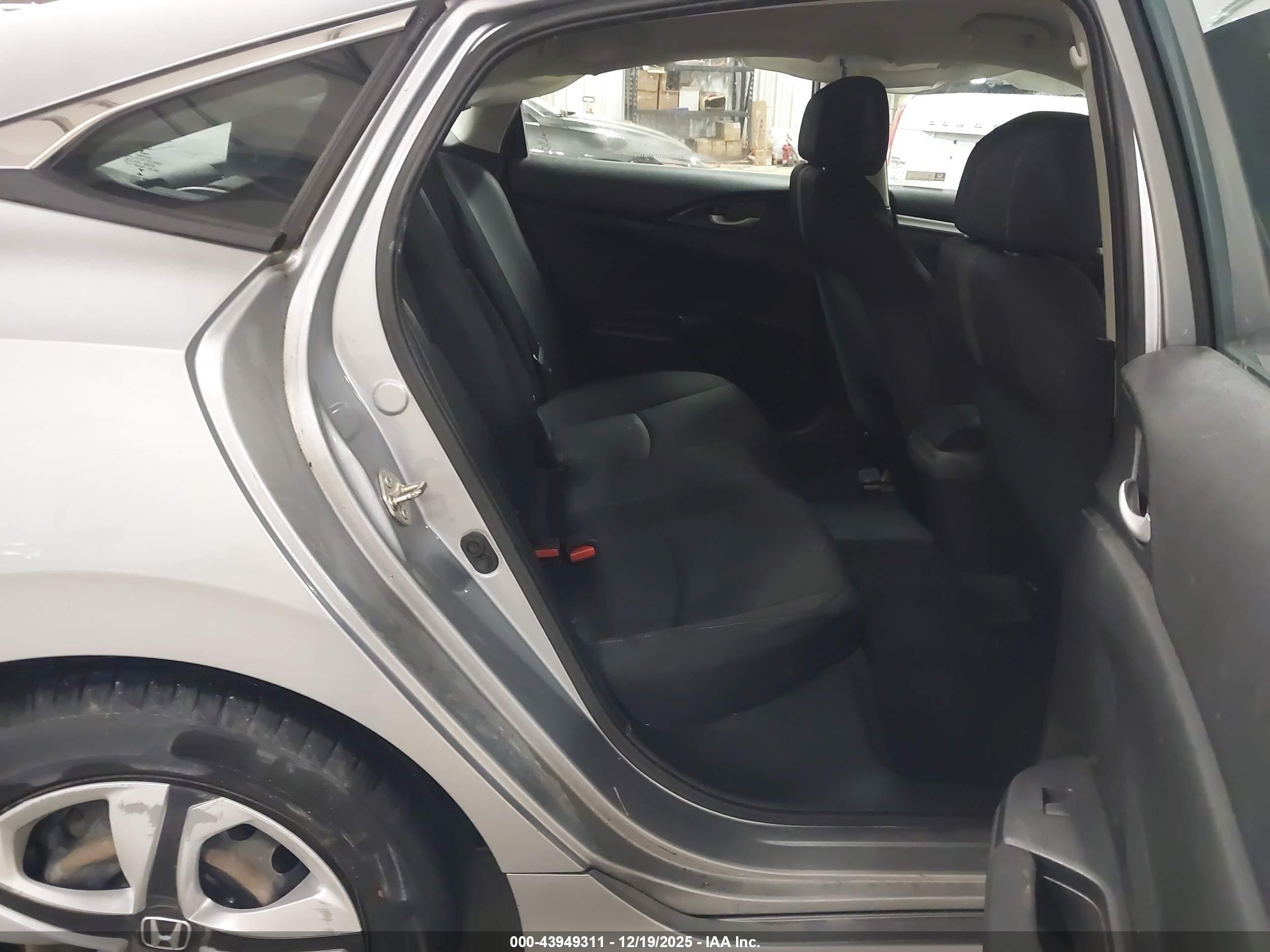 HONDA CIVIC image 8