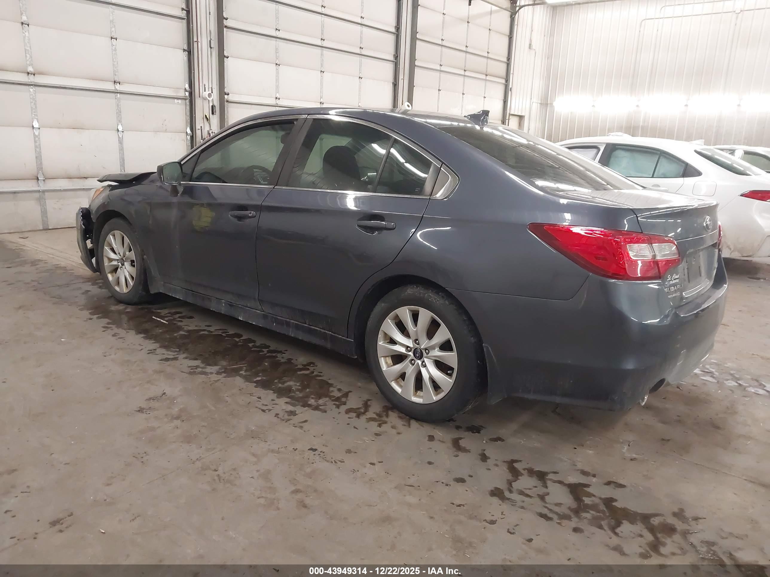 SUBARU LEGACY image 3