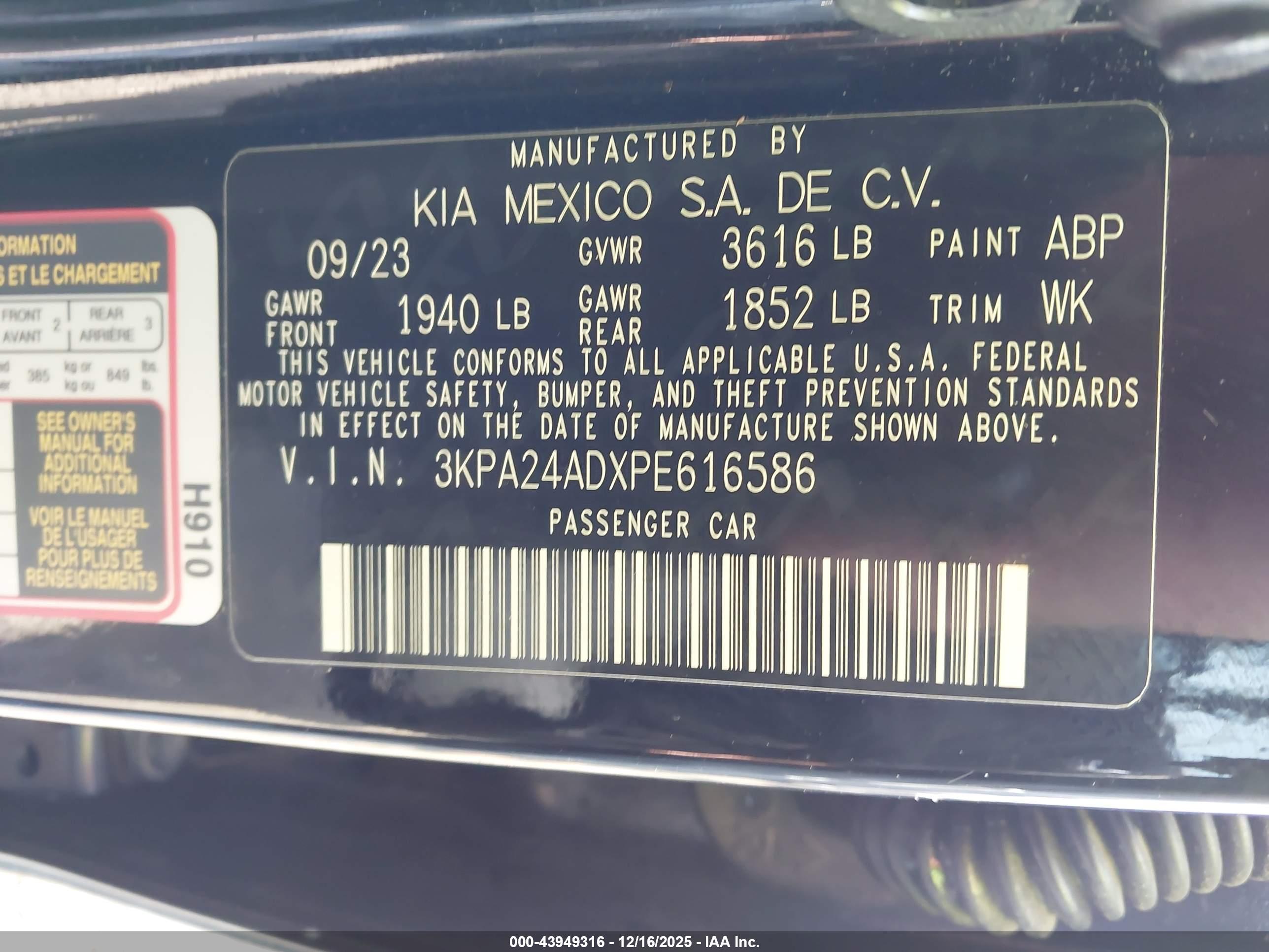KIA RIO image 9
